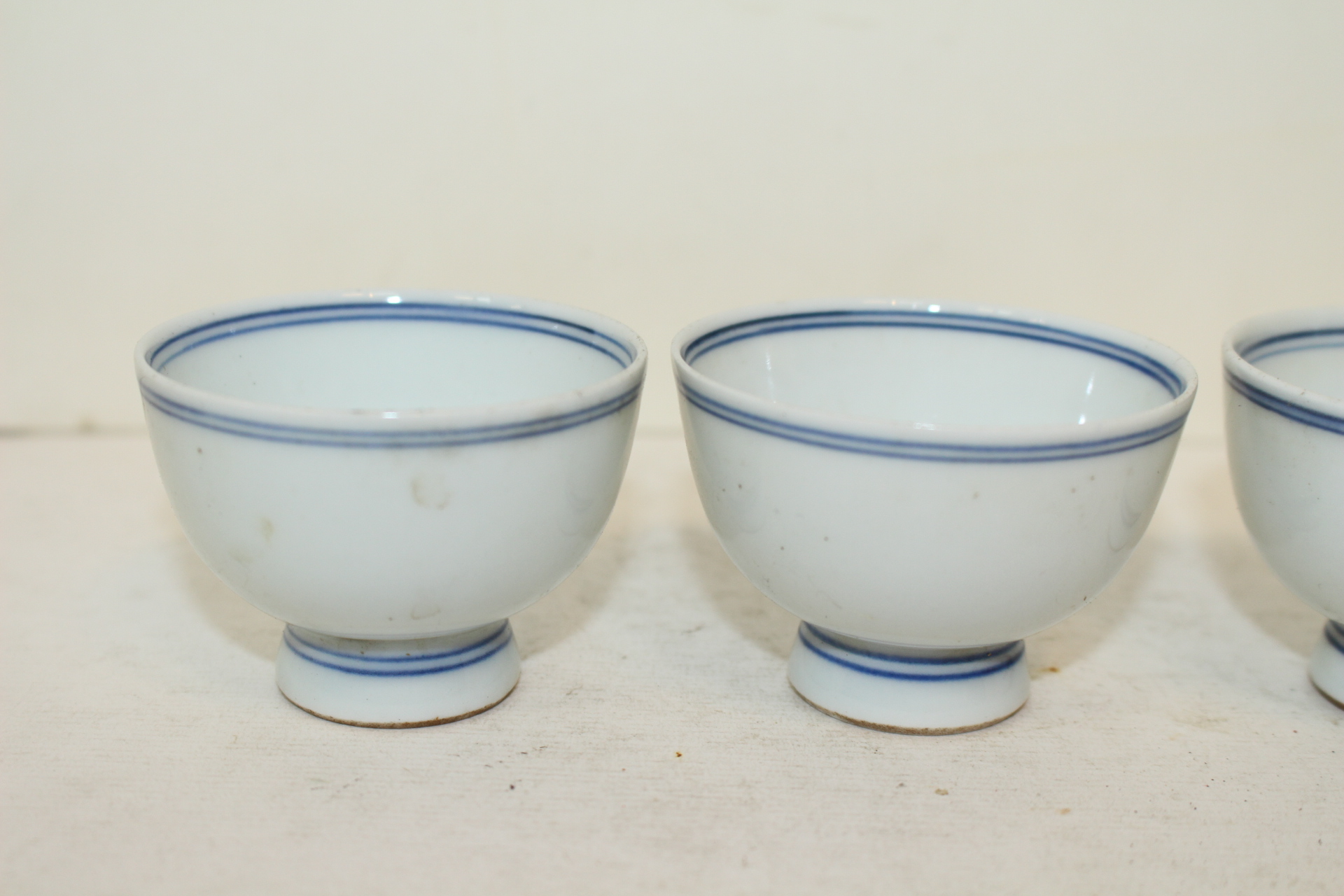 연대가좋은 청화백자줄문 잔 4점