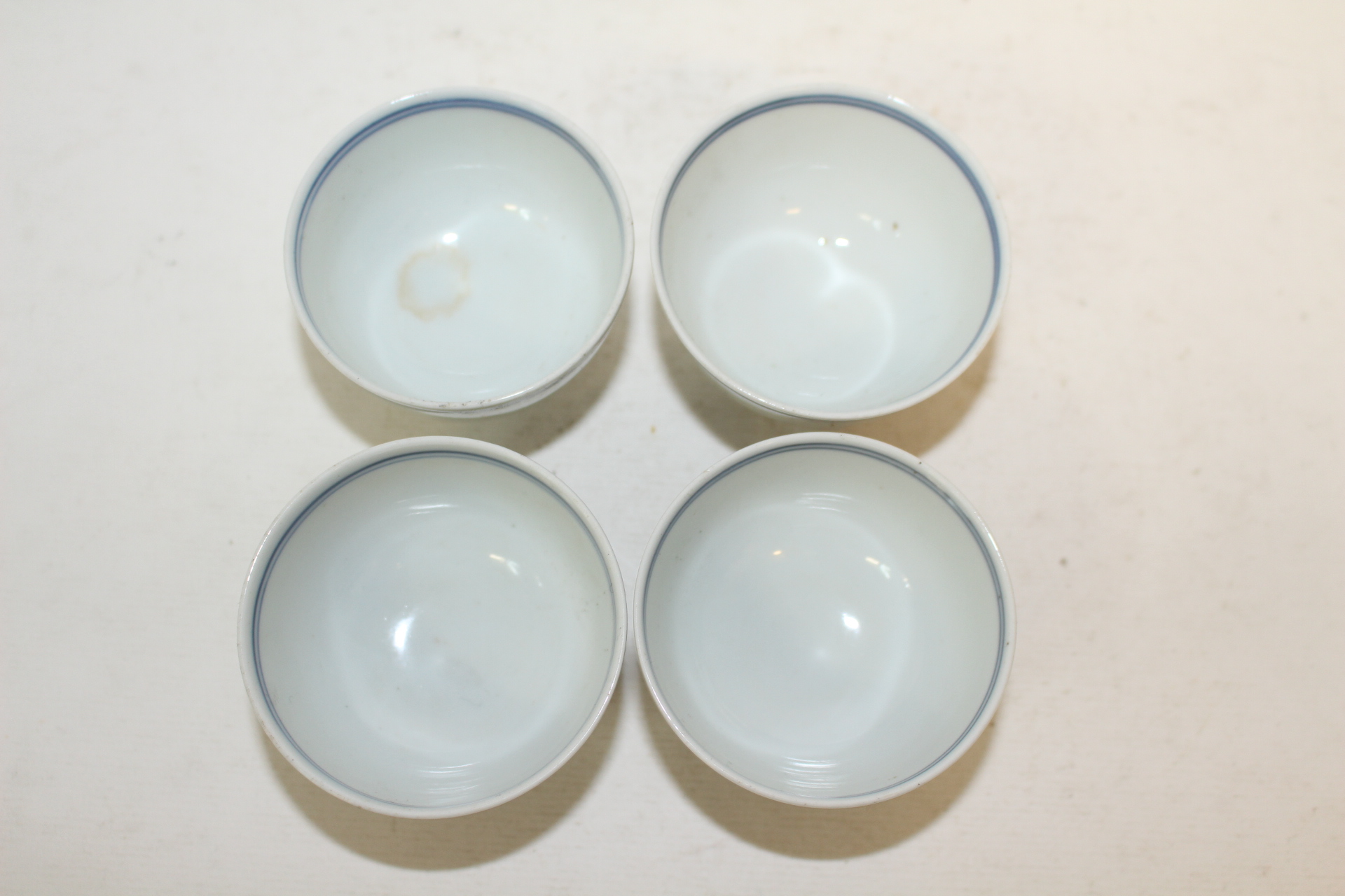 연대가좋은 청화백자줄문 잔 4점