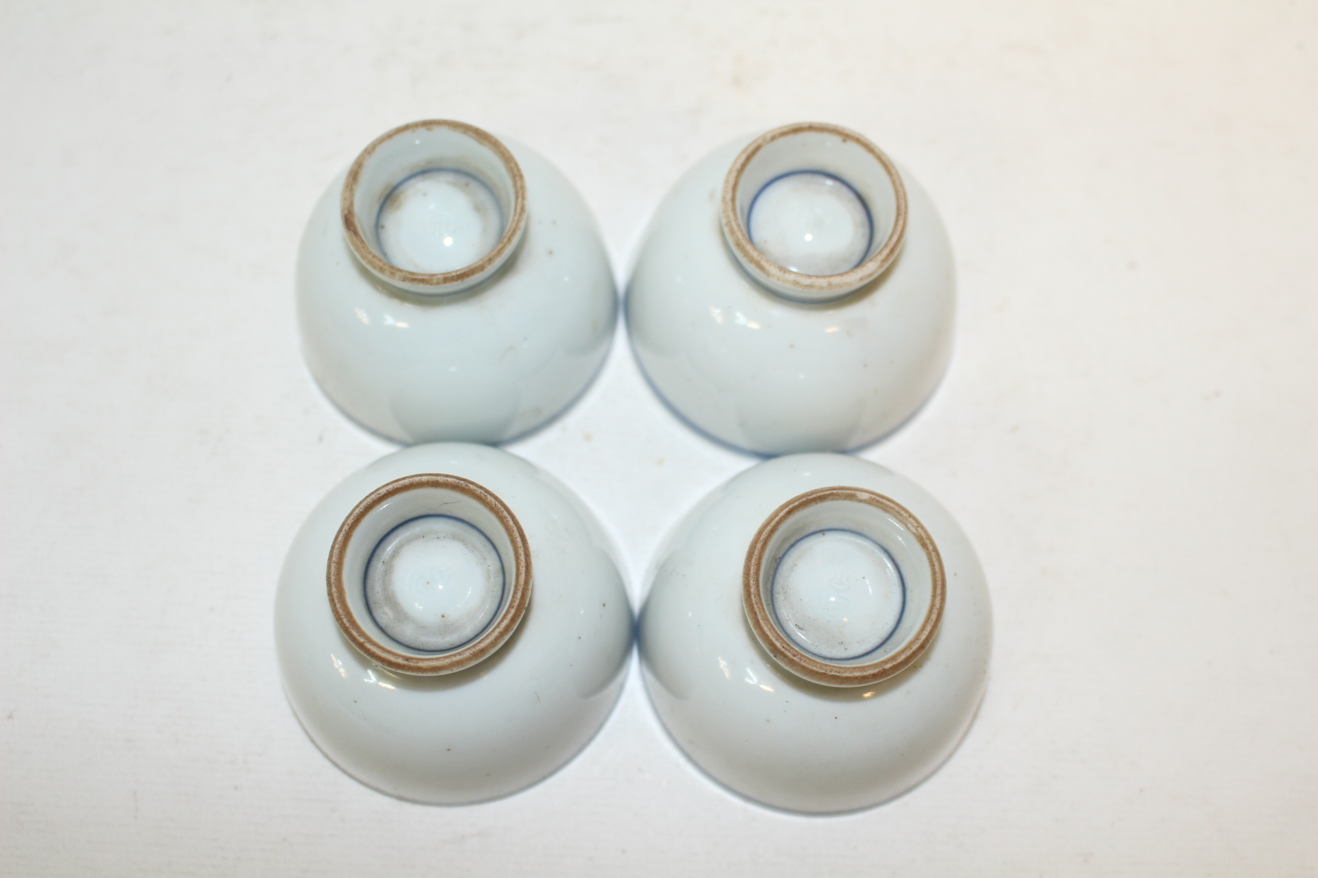 연대가좋은 청화백자줄문 잔 4점