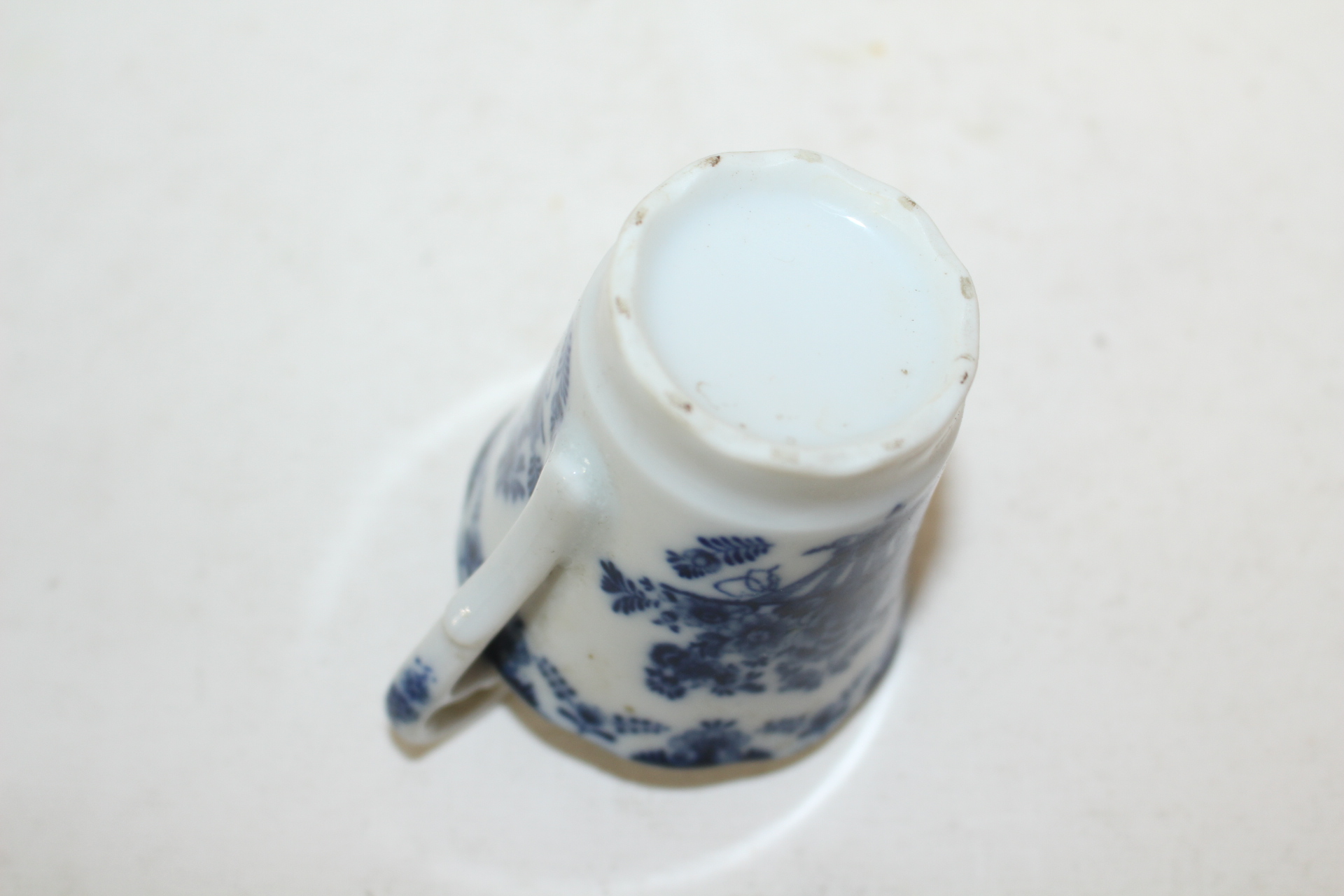 연대가좋은 청화백자화문 잔