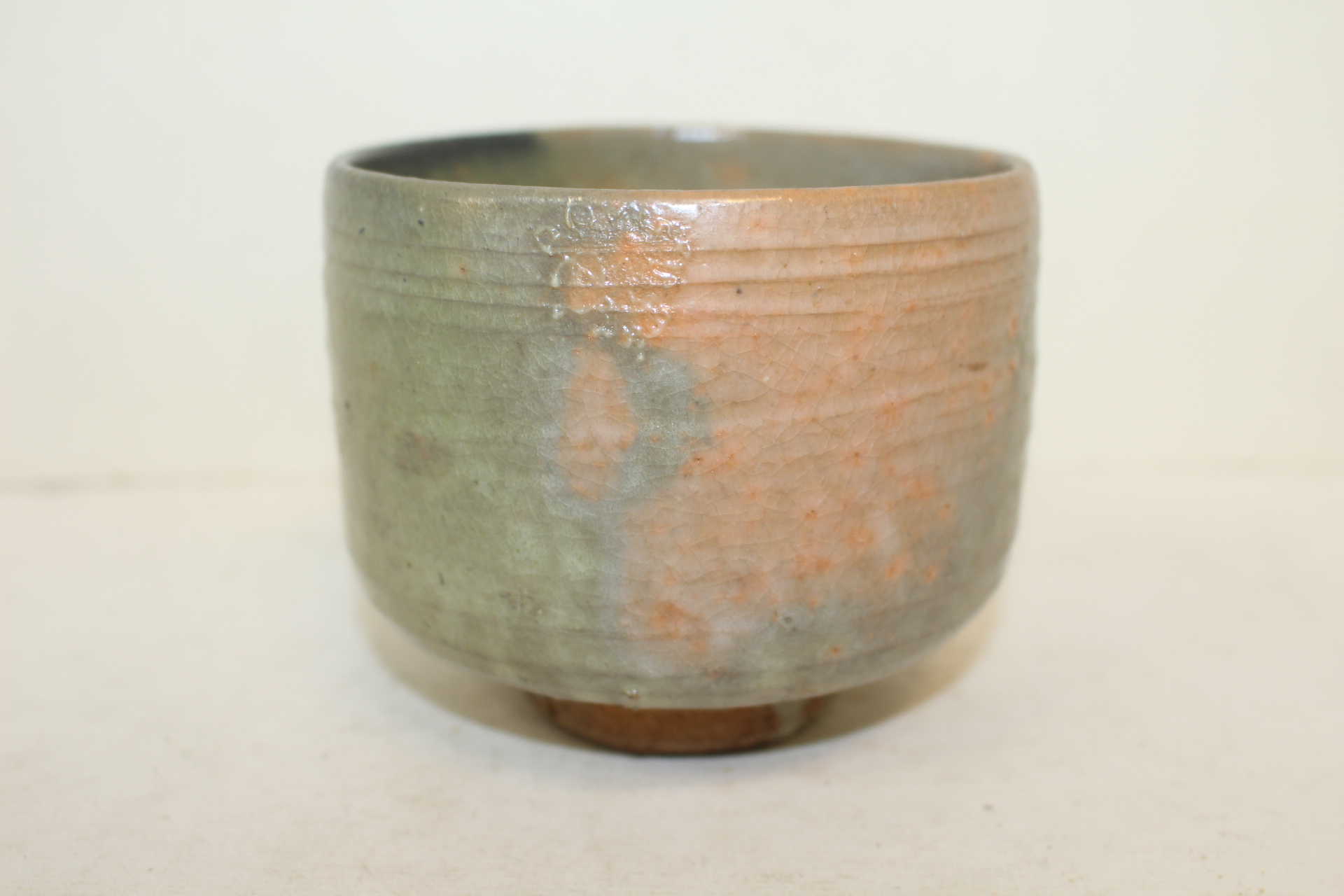 청자 철화곰문 말찻잔