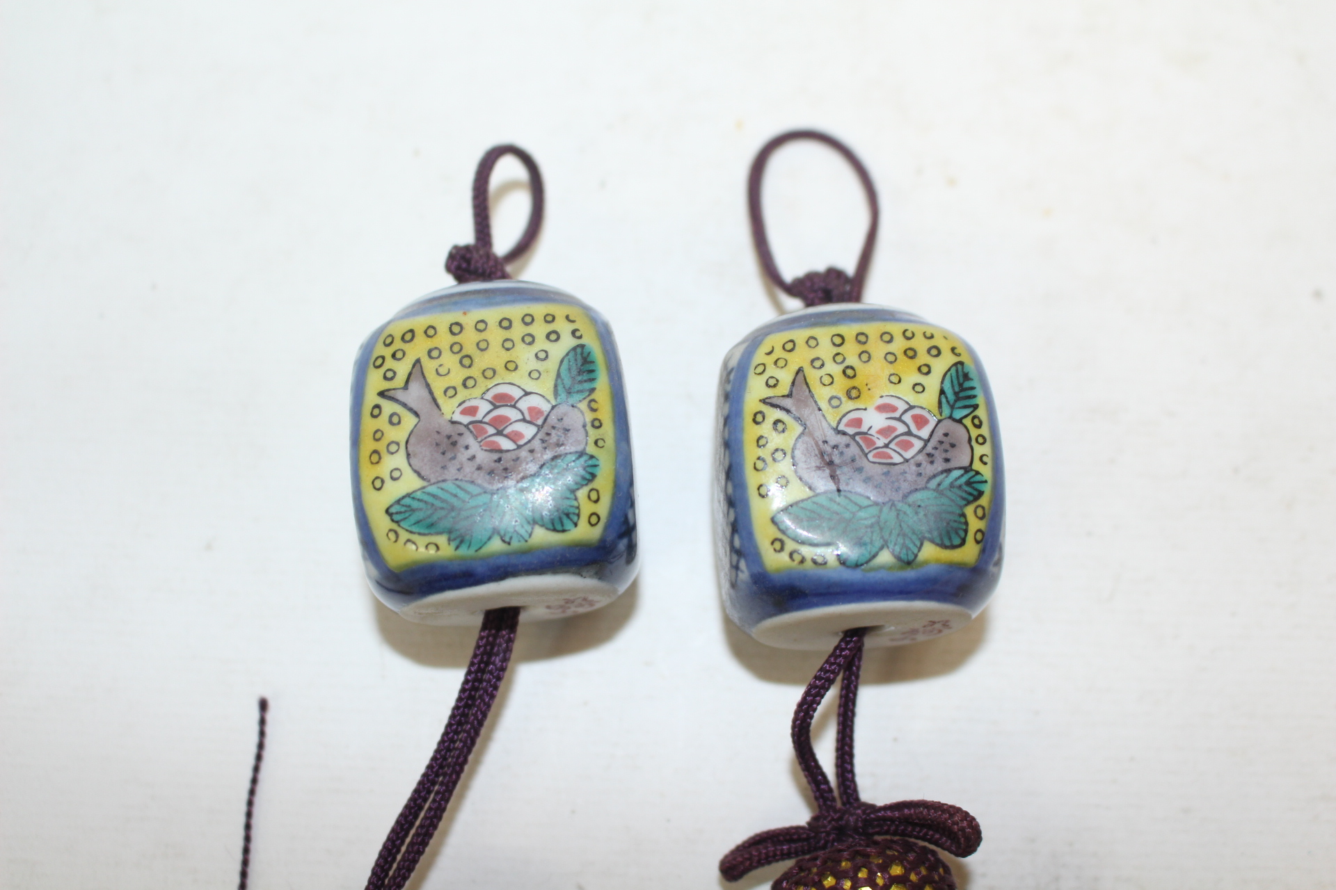 구다니 청화백자진사화문 추(풍진) 1쌍