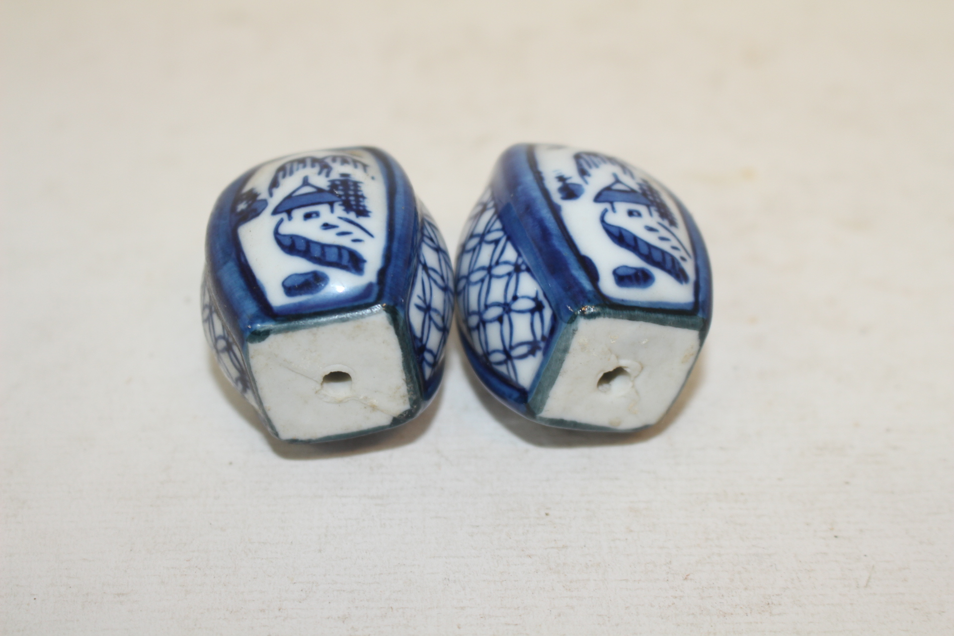 청화백자 산수문 추(풍진) 1쌍