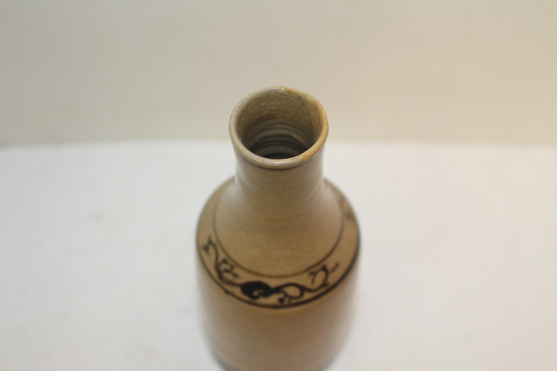 연대가좋은 청자 주병