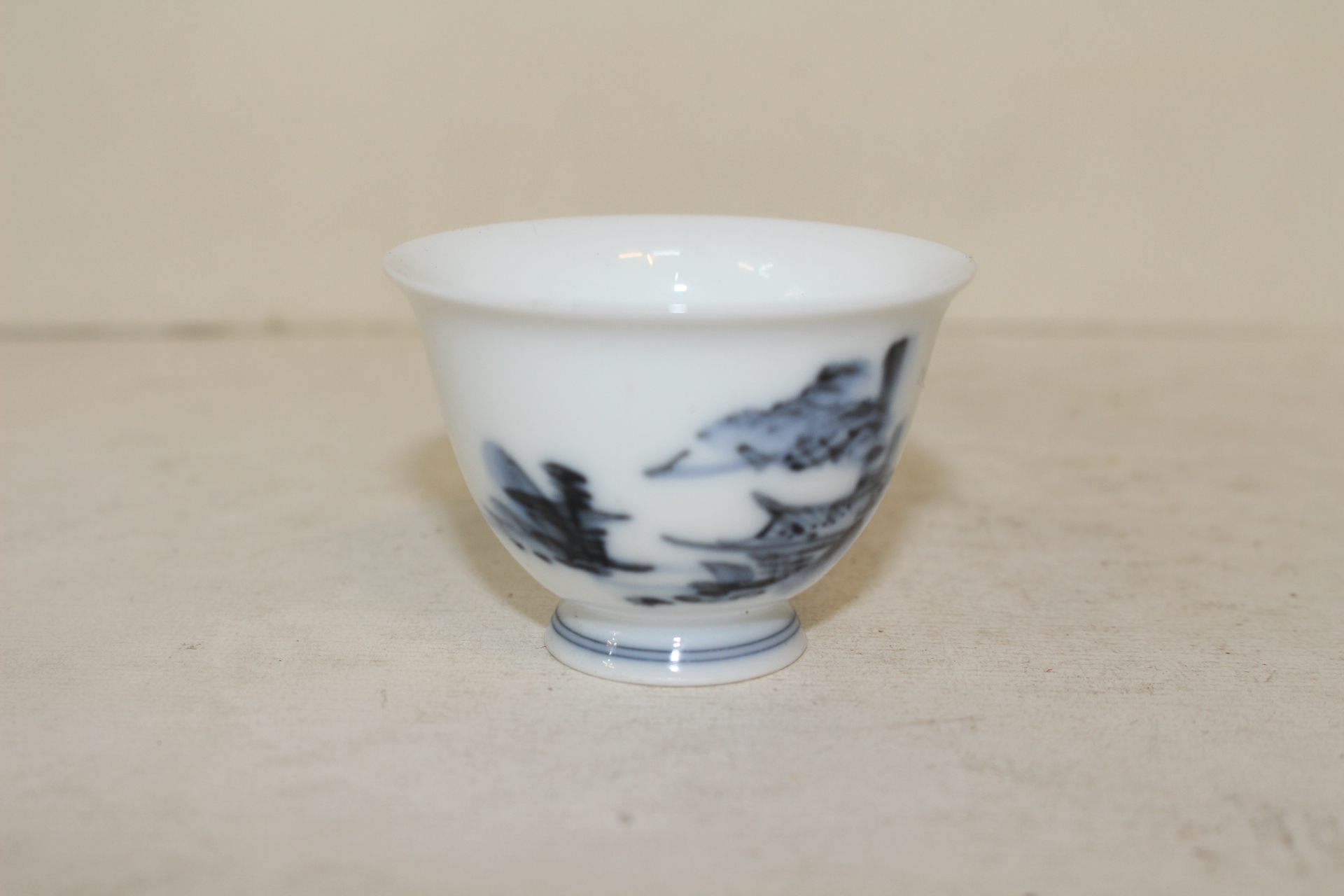 이마리 청화백자 산수문 잔