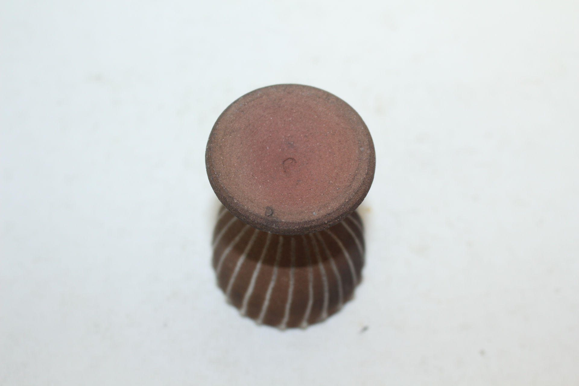 청자 줄문 굽달린 잔