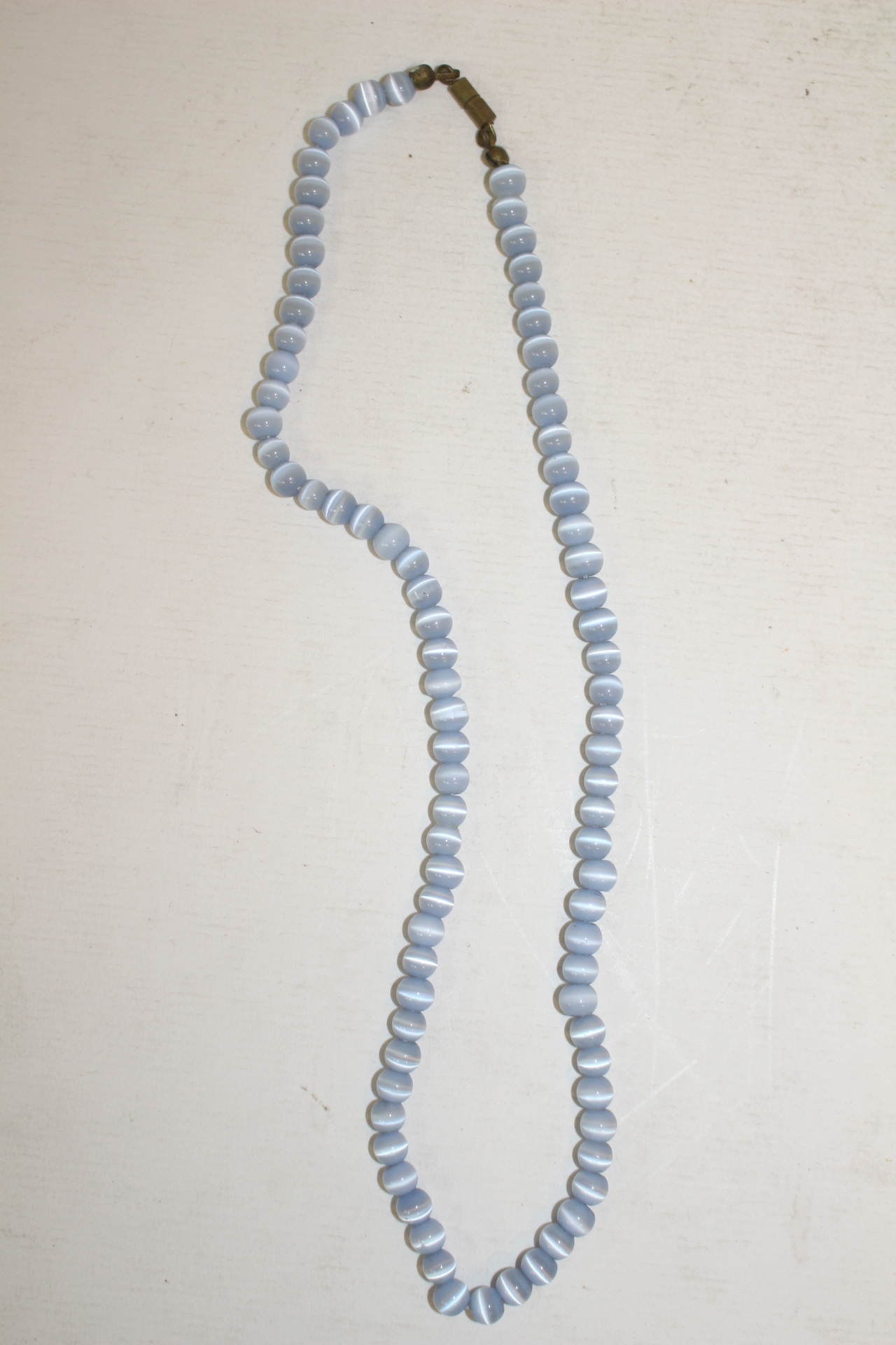 빛깔이 좋은 목걸이