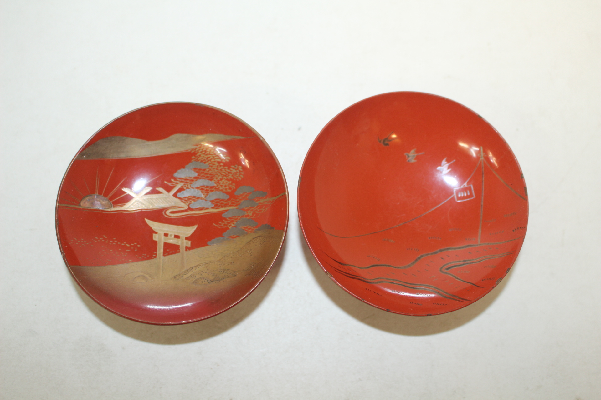 연대가좋은 나무에 금채산수문 잔 2점