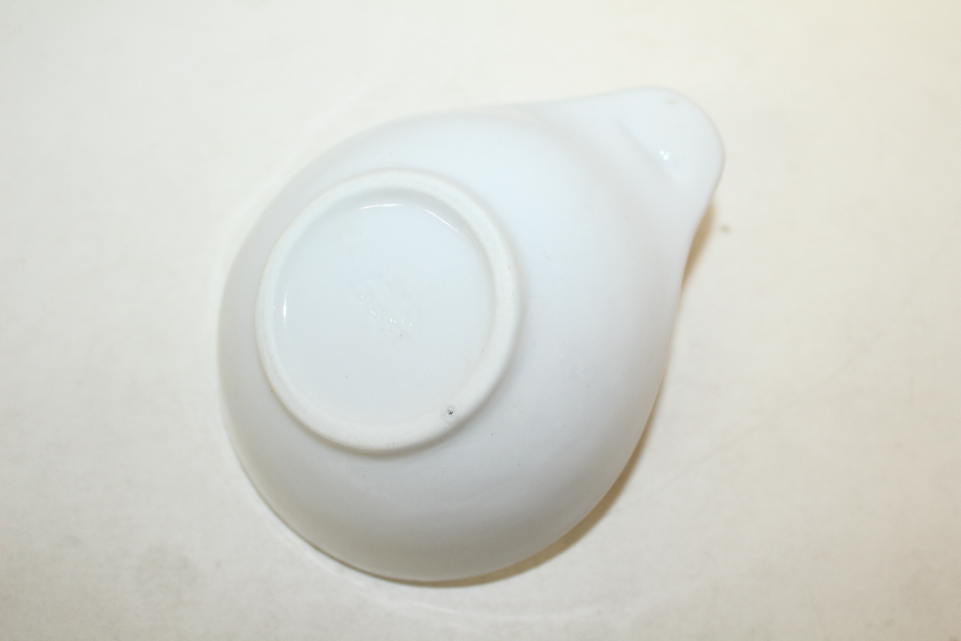 청화백자 토끼 완