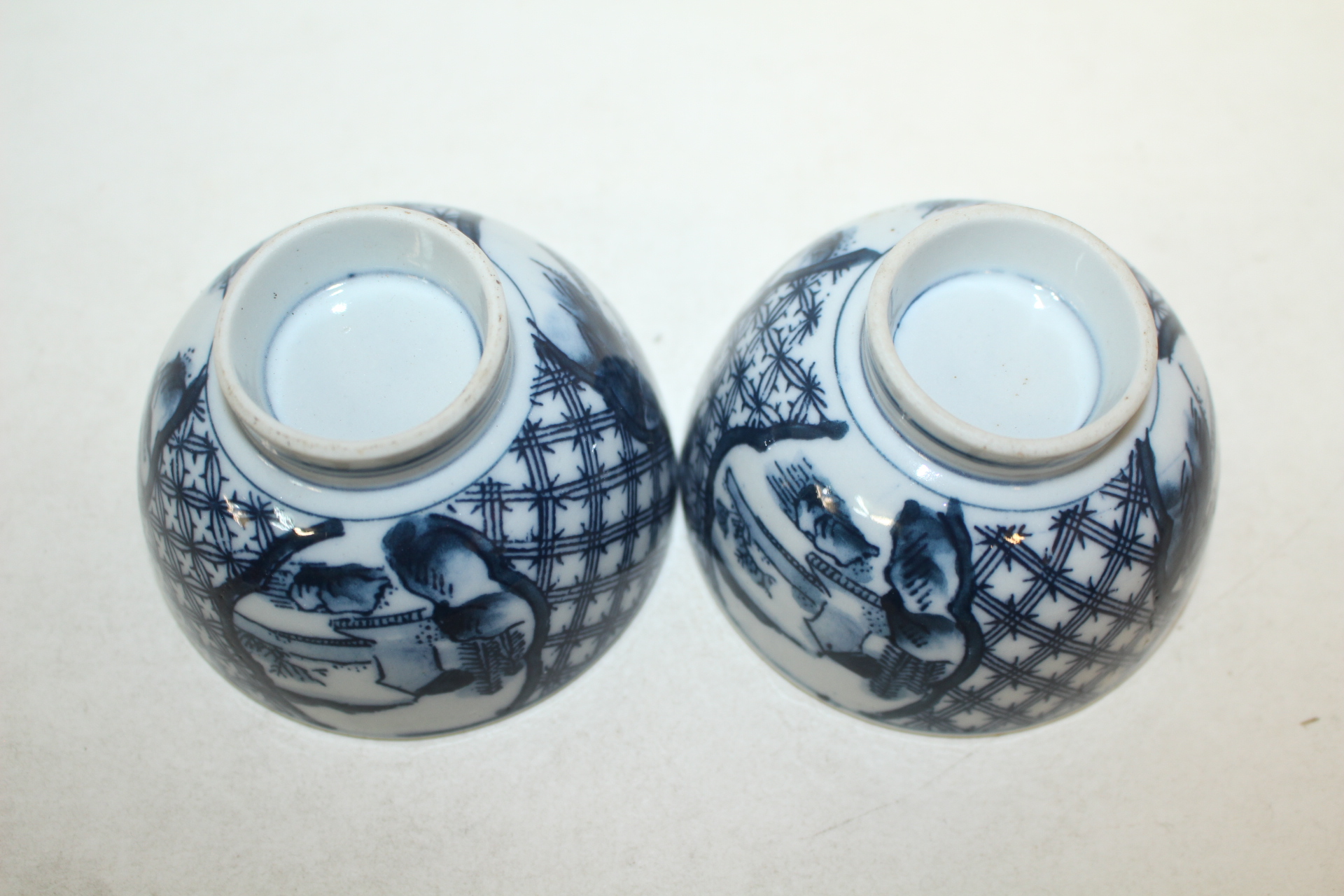 연대가좋은 청화백자 산수문 잔 2점