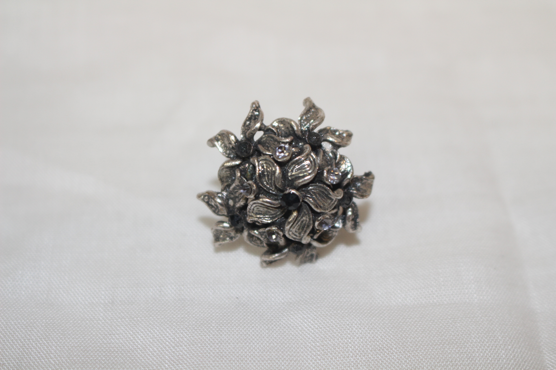 보석이 빛나는 반지