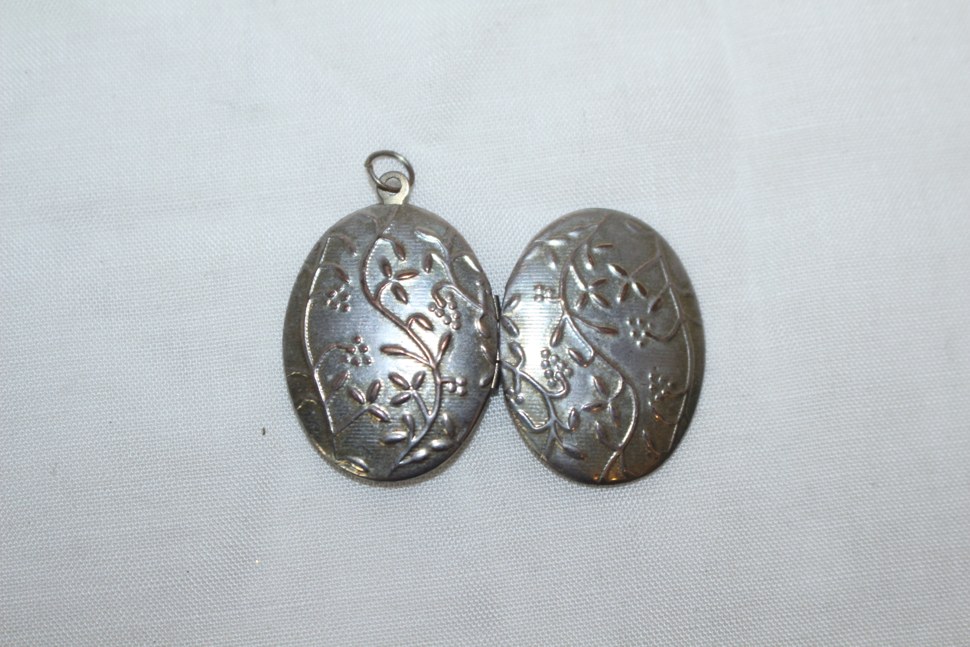 오래된 에펠탑외 목걸이 추 2점