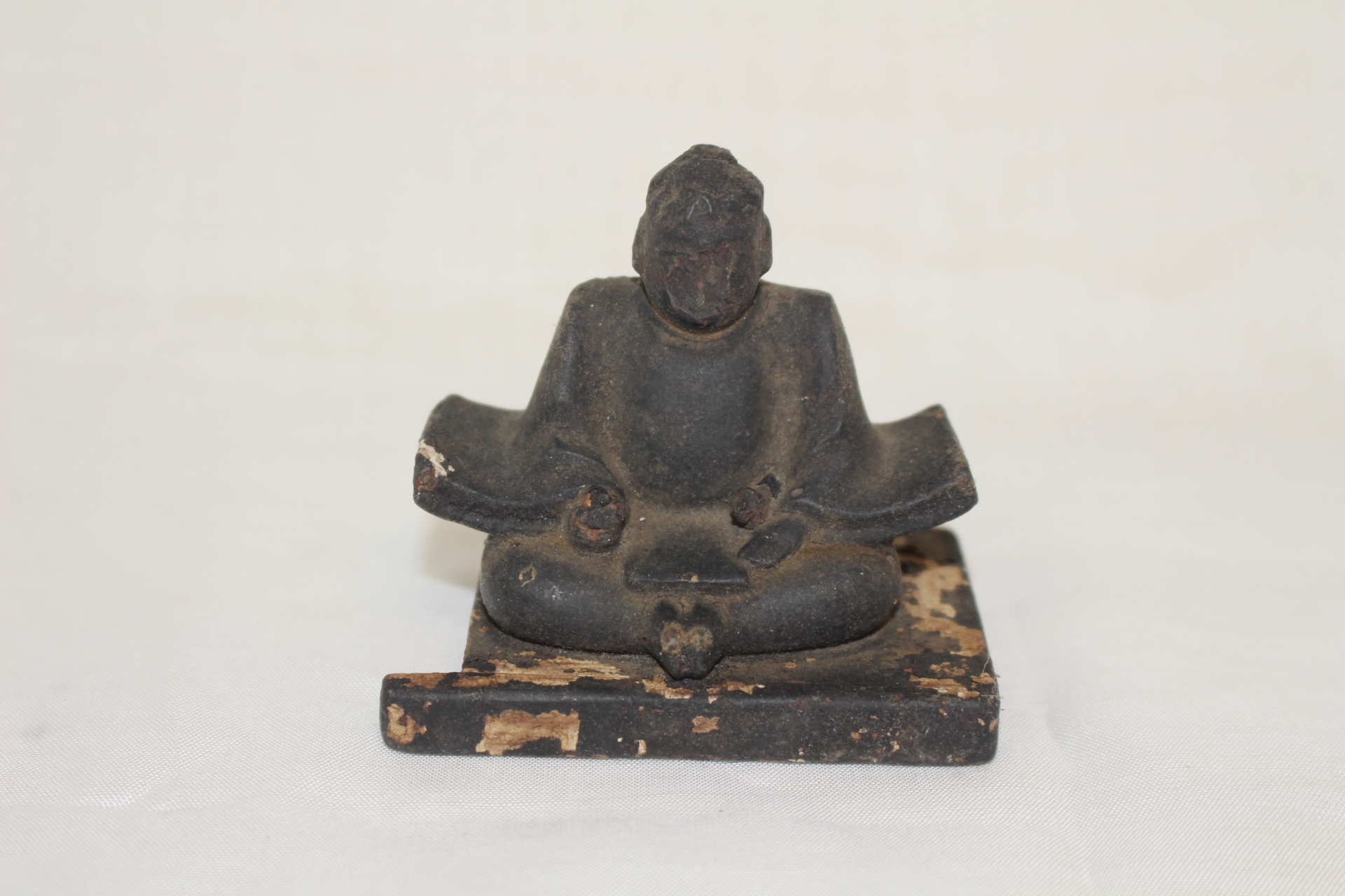 연대가좋은 나무로된 인물조각상