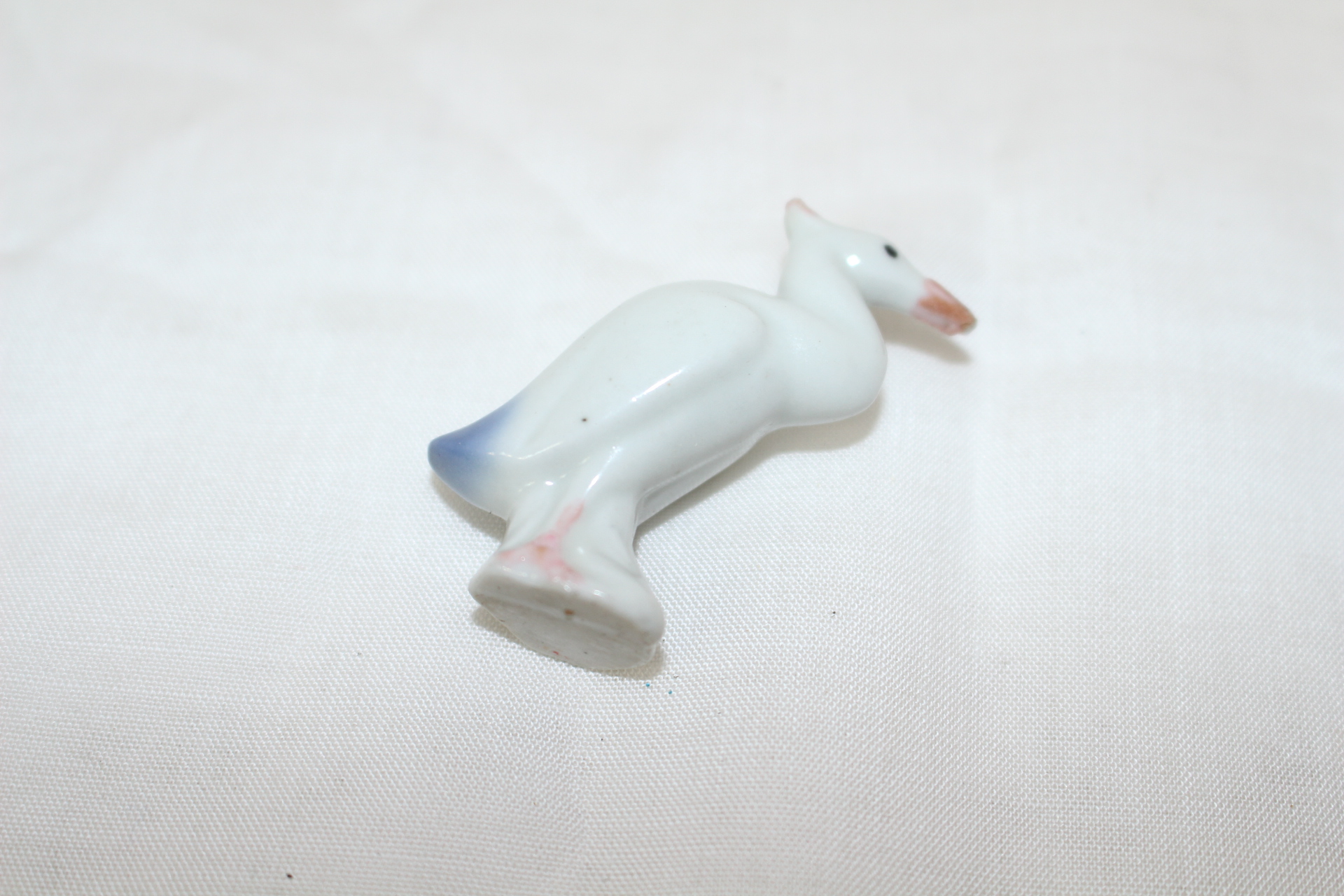 도자기 새 조각상 2점