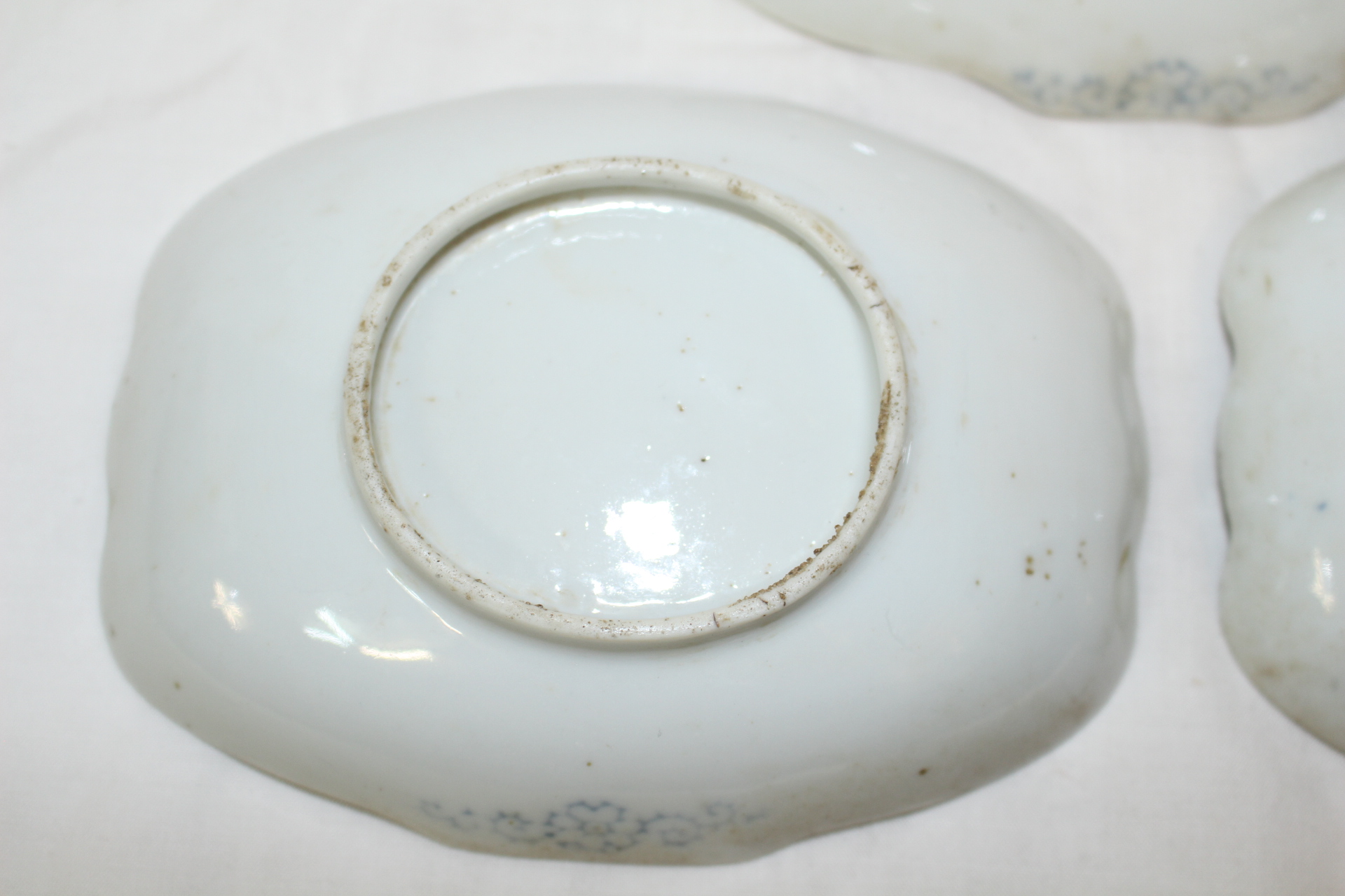 연대가좋은 청화백자 산수문 화형완 3점