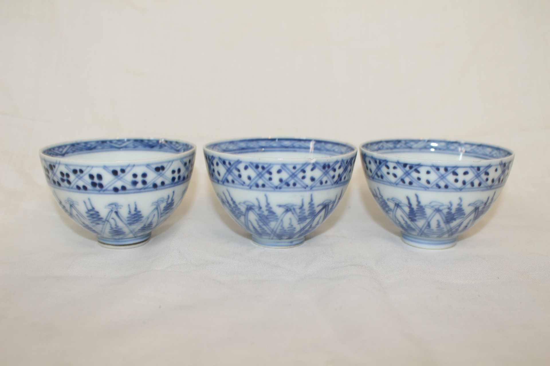 연대좋은 청화백자 추상문 잔 3점