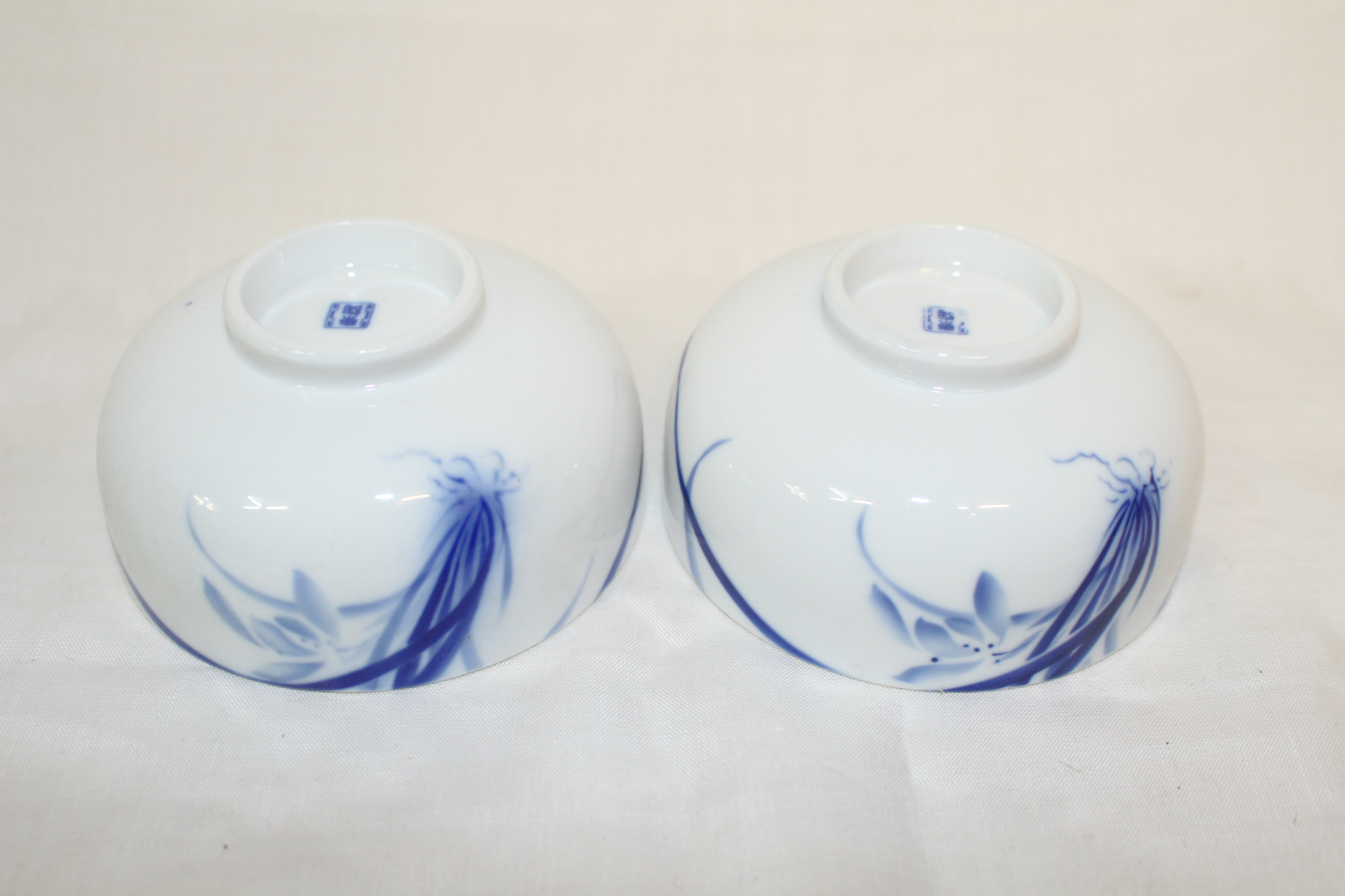 연대가좋은 청화백자난초문 잔 2점