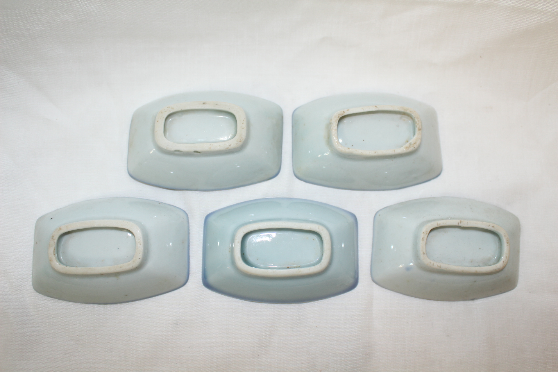 연대가좋은 청화백자양각난초문 완 5점