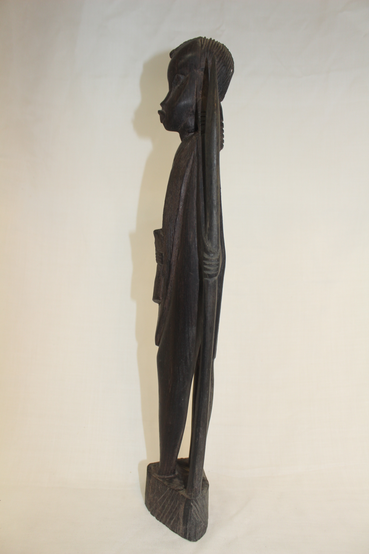 외국산 아주강한 흑단계열의 나무를 조각한 아프리카인물 조각상