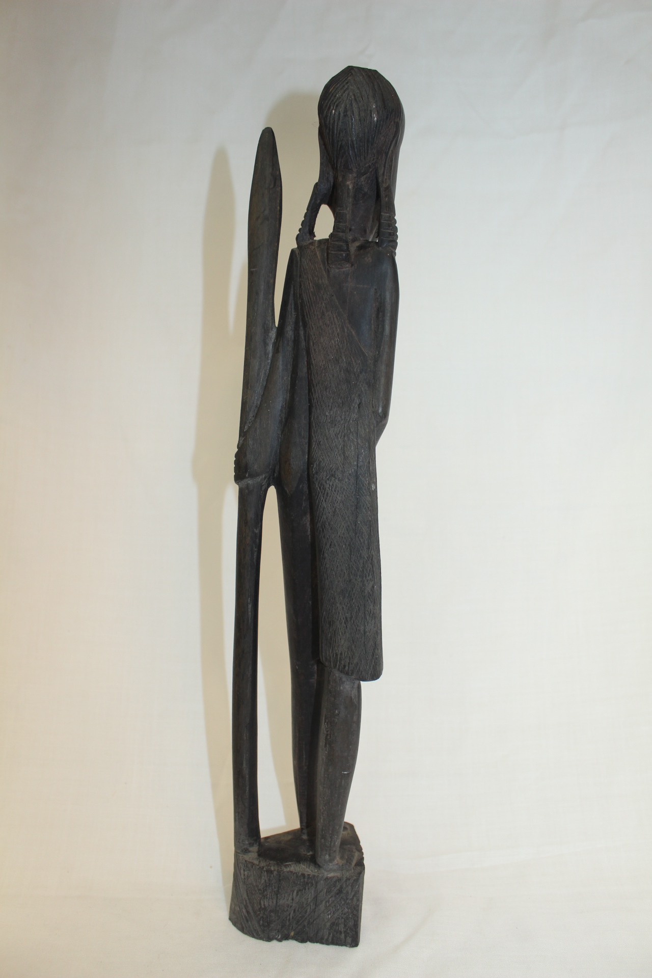 외국산 아주강한 흑단계열의 나무를 조각한 아프리카인물 조각상