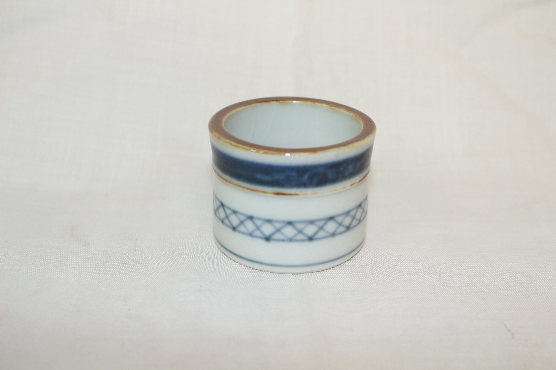 청화백자 철화줄문 차도구(두껑받침)