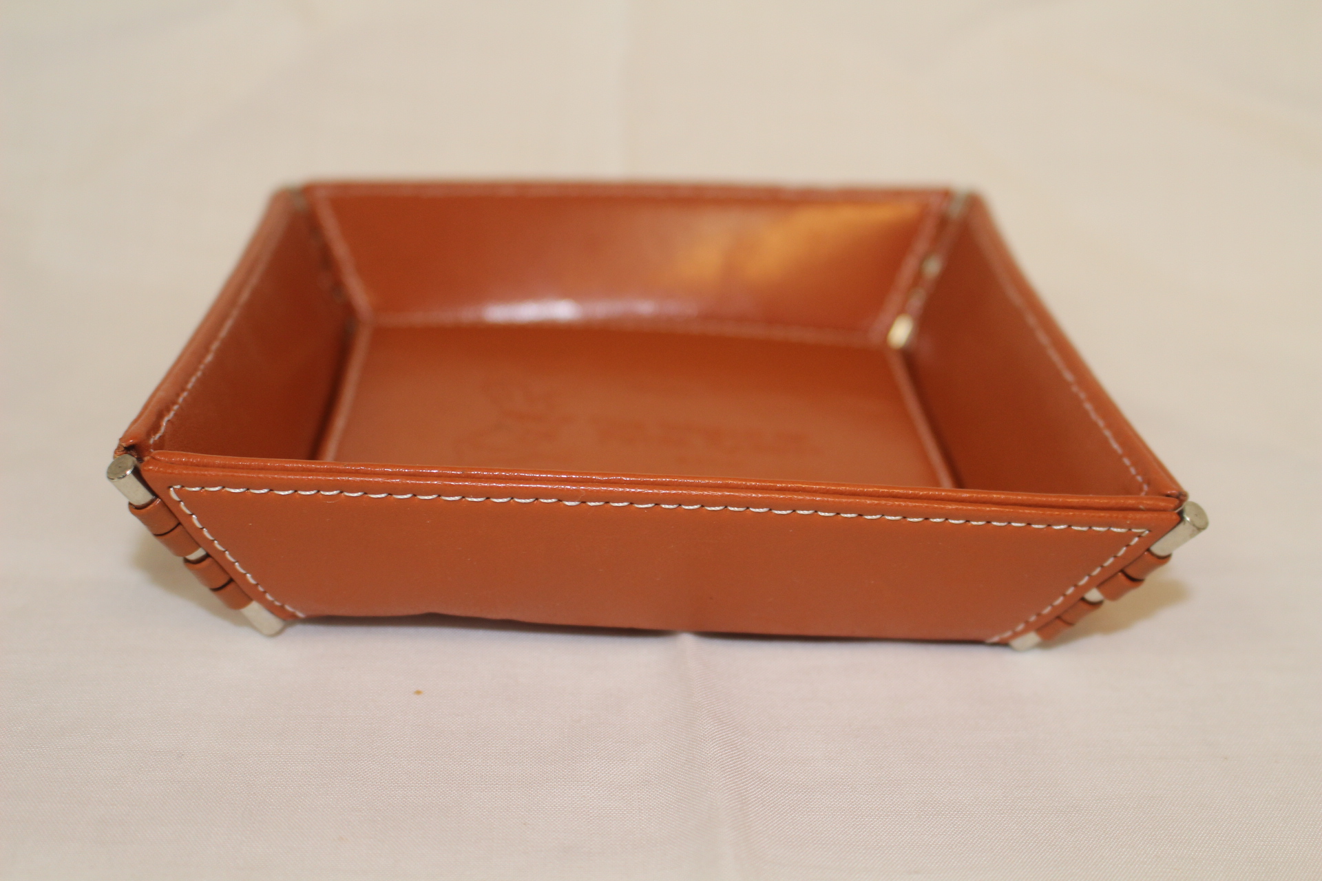 미사용 가죽재질로된 사각함