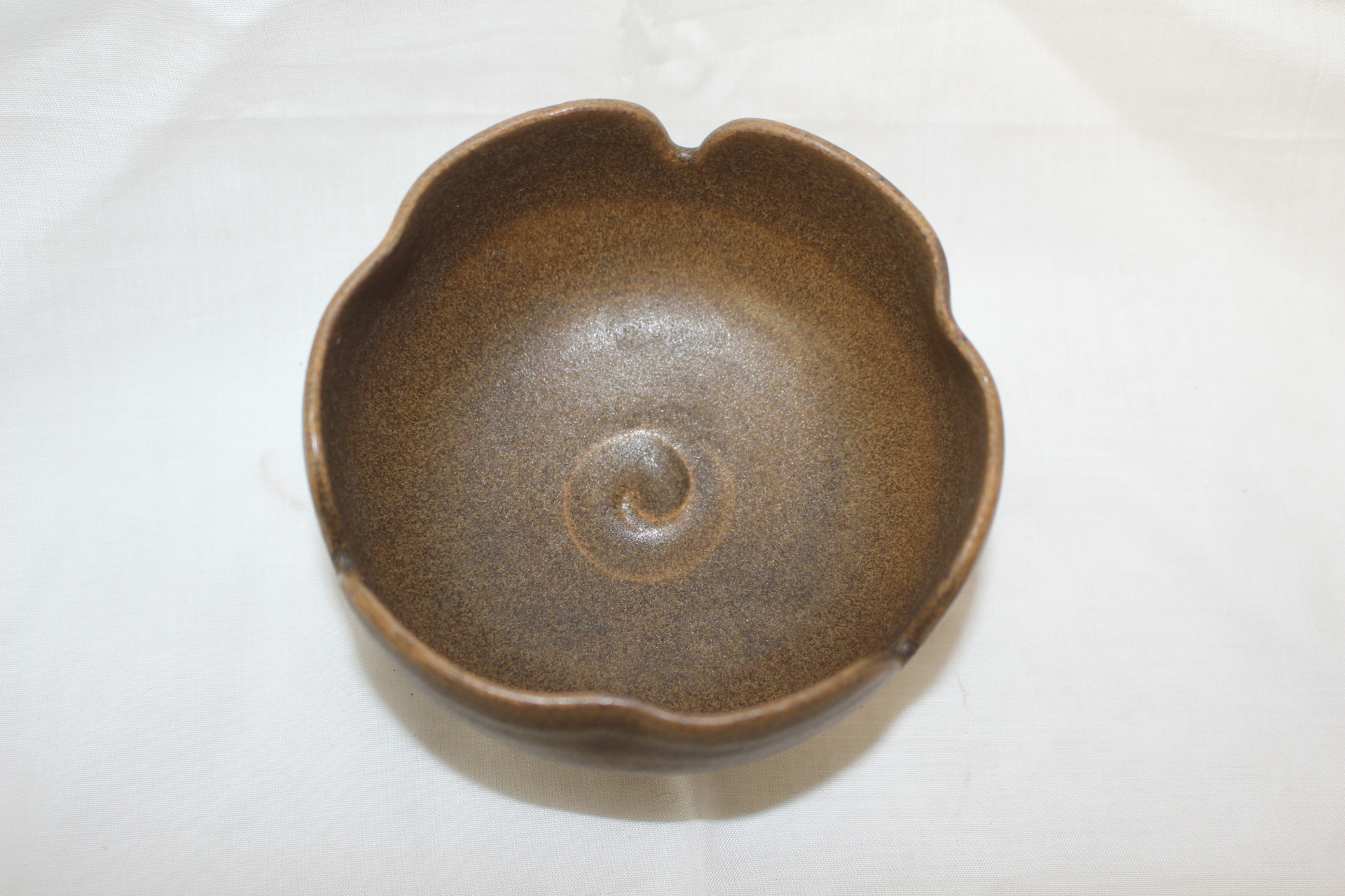 연대가좋은 청자화형완