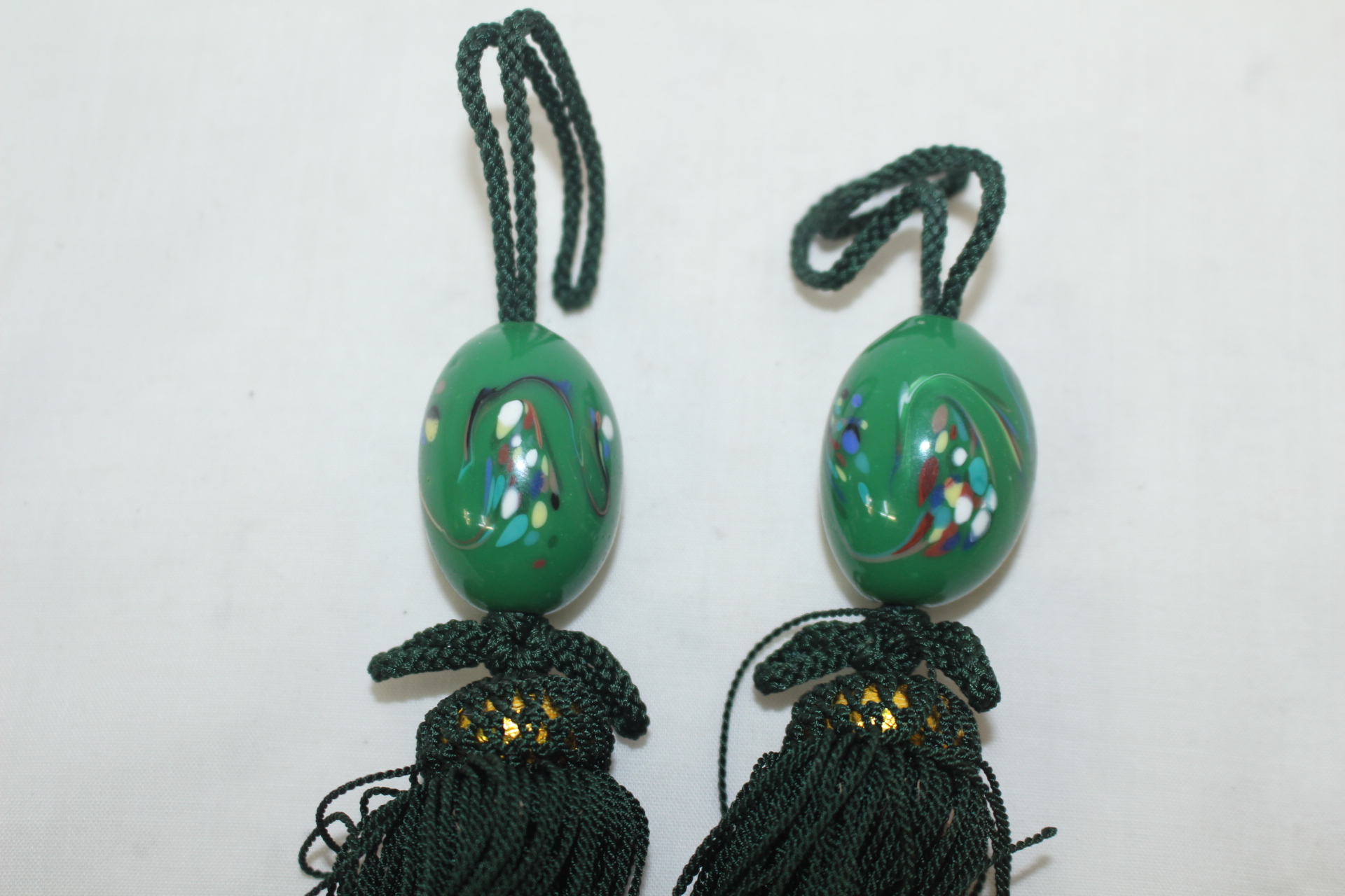 채색유리로된 추(풍진) 1쌍