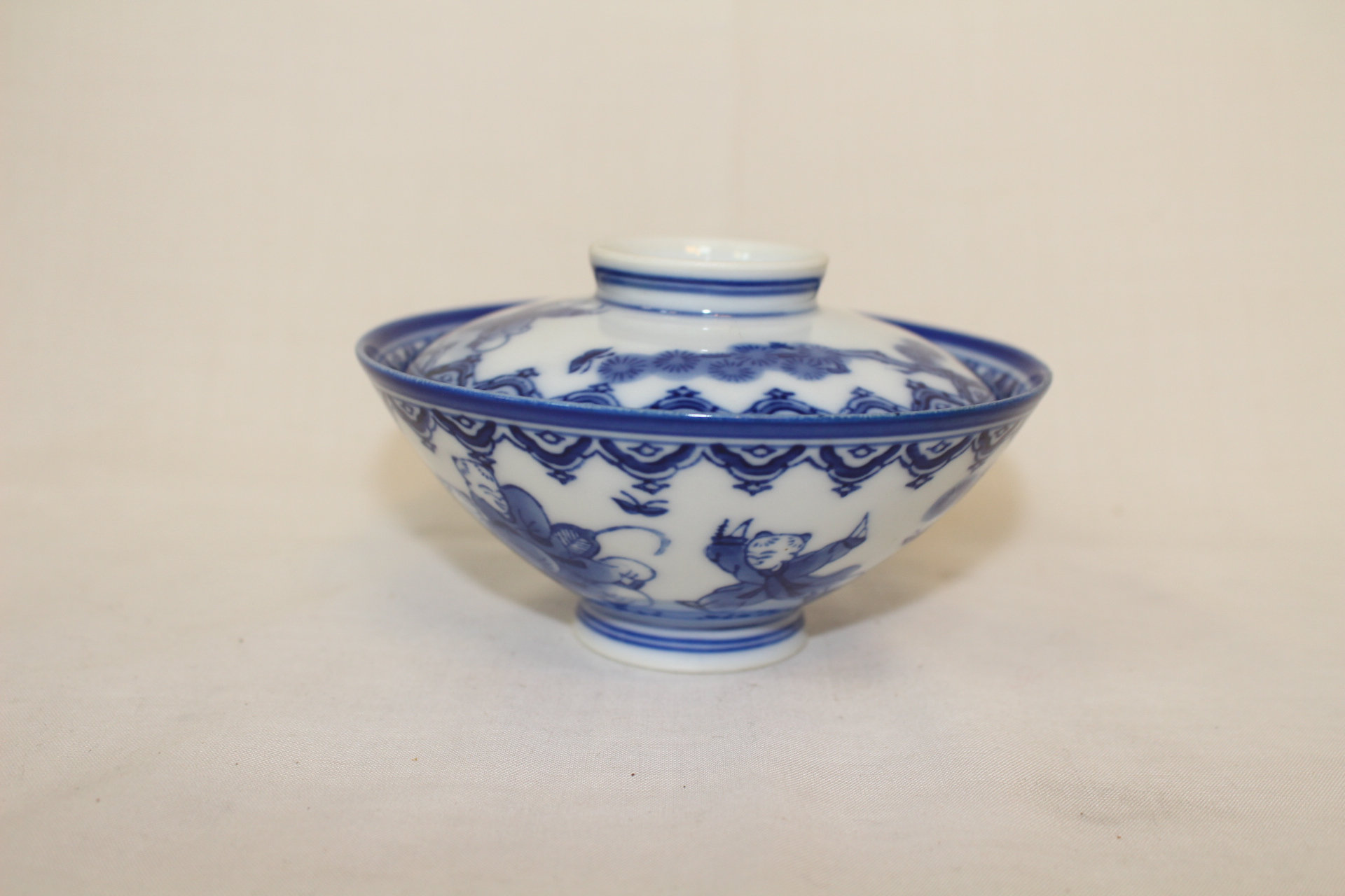 이마리 청화백자동자문 개완