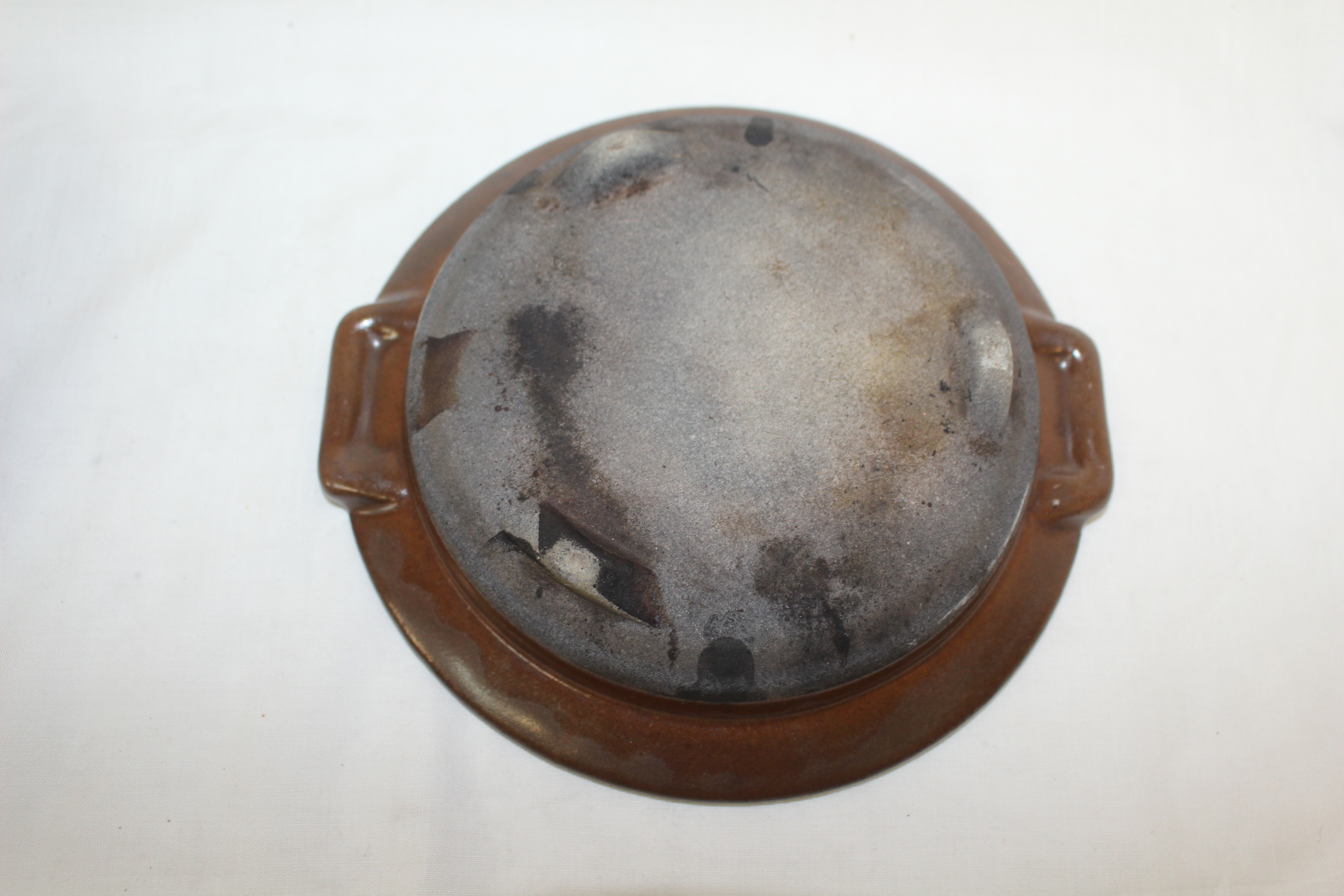 청자 백채귀얄 이귀솥