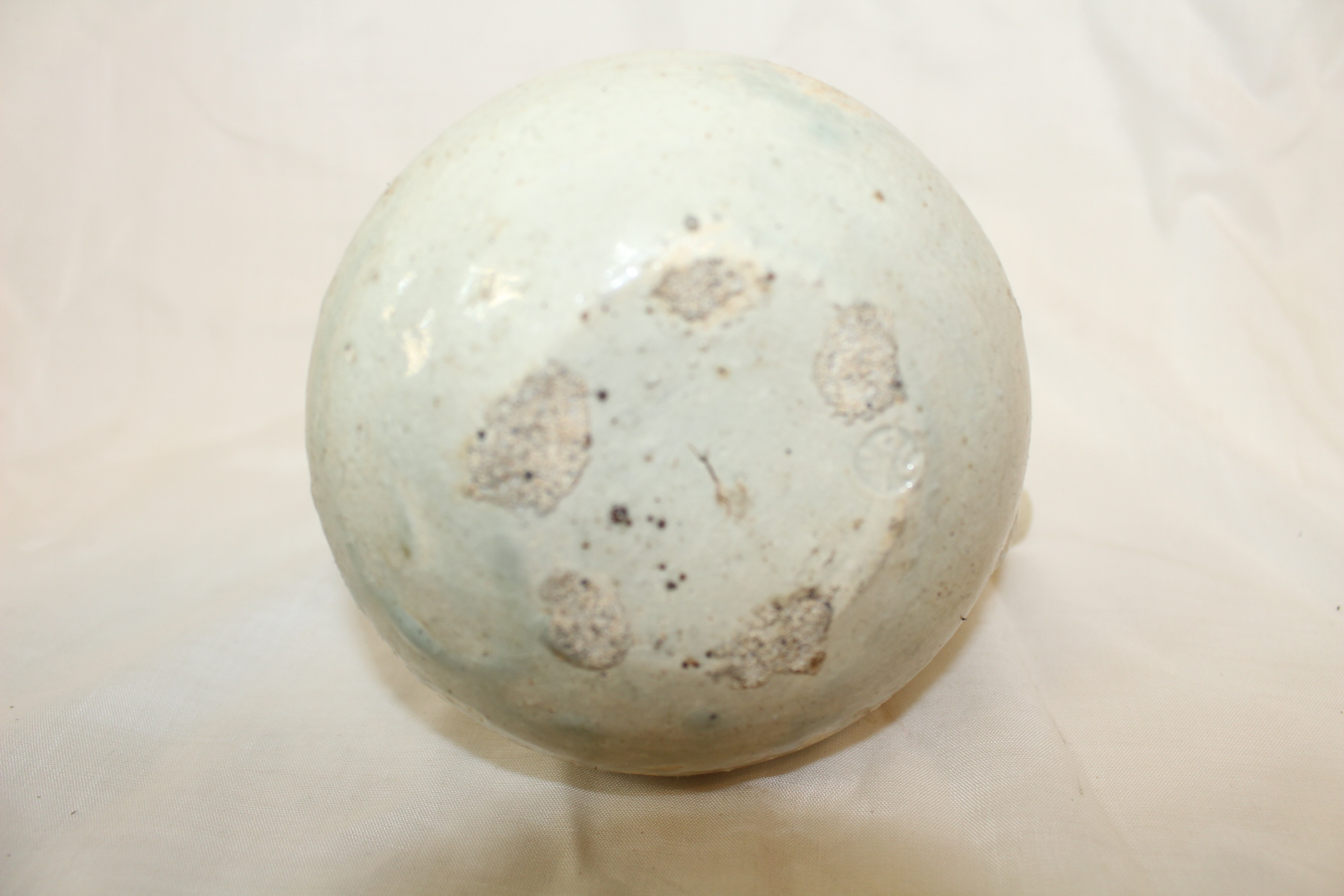 연대가좋은 백자 주자