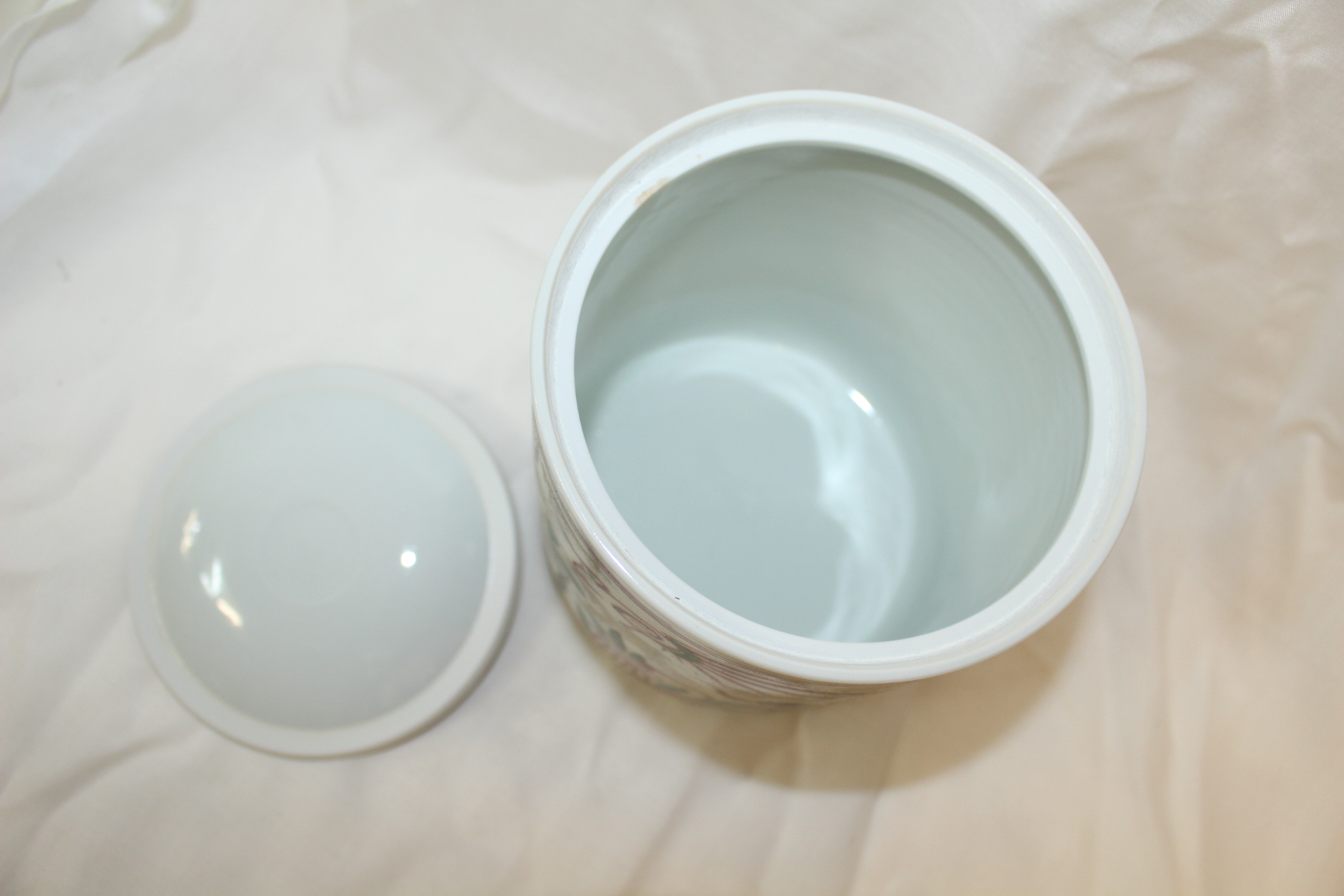 청화백자진사금채화문 평안춘양(平安春陽) 수통