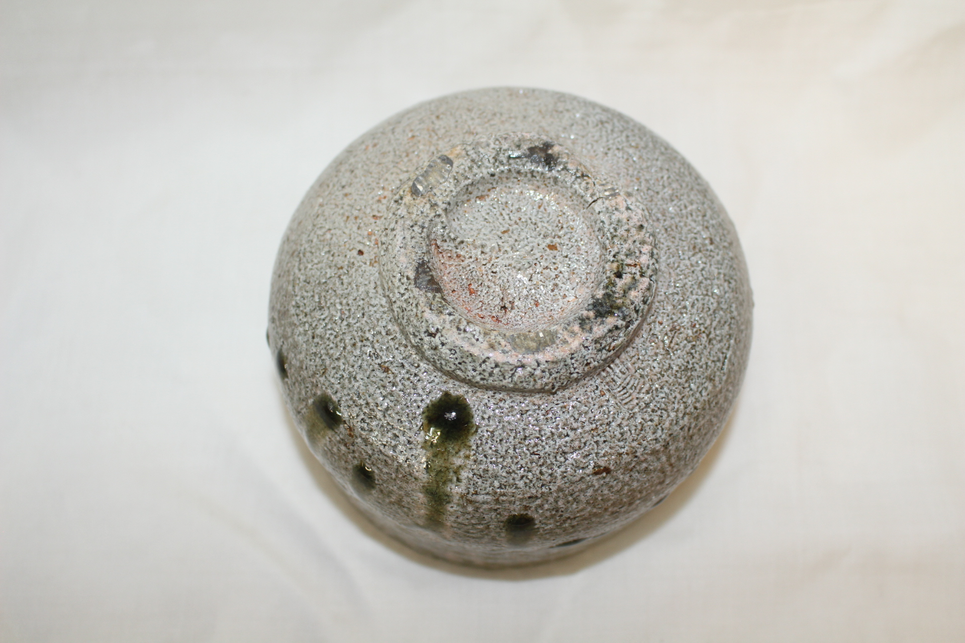 유약흘림이 좋은 청자 말찻잔