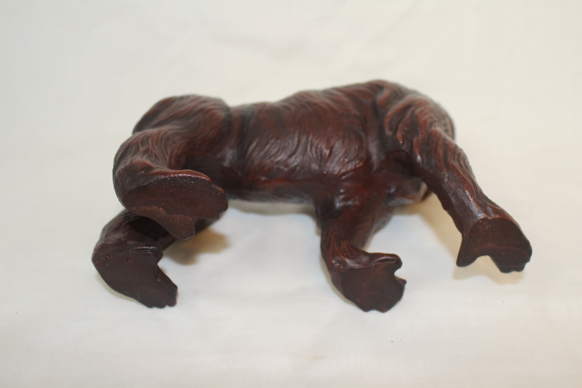 묵직한 무쇠통으로된 원숭이 조각상