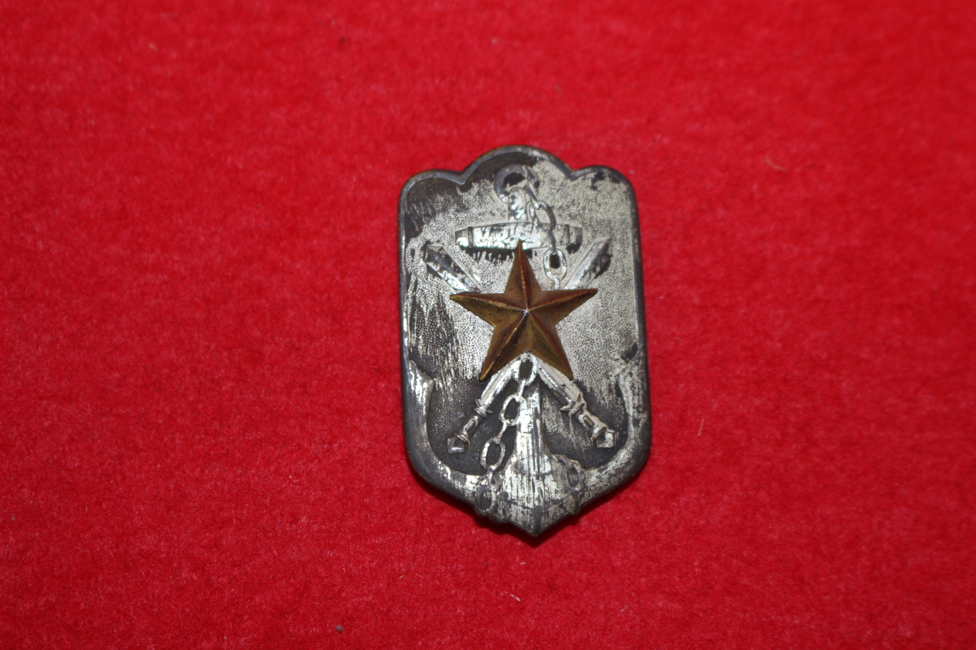 금속재질로된 연대가좋은 메달