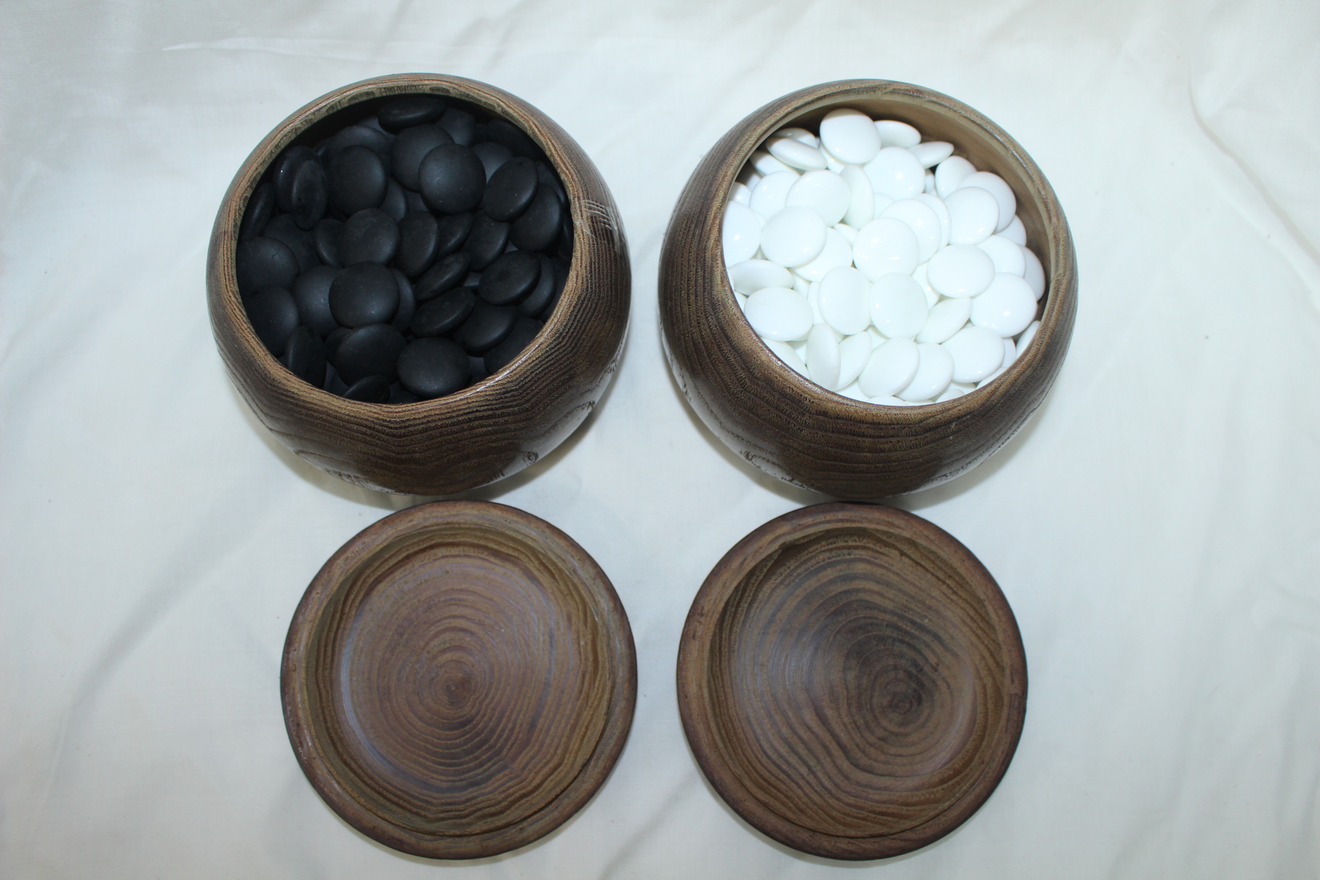 원목나무통에 바둑알 셋트