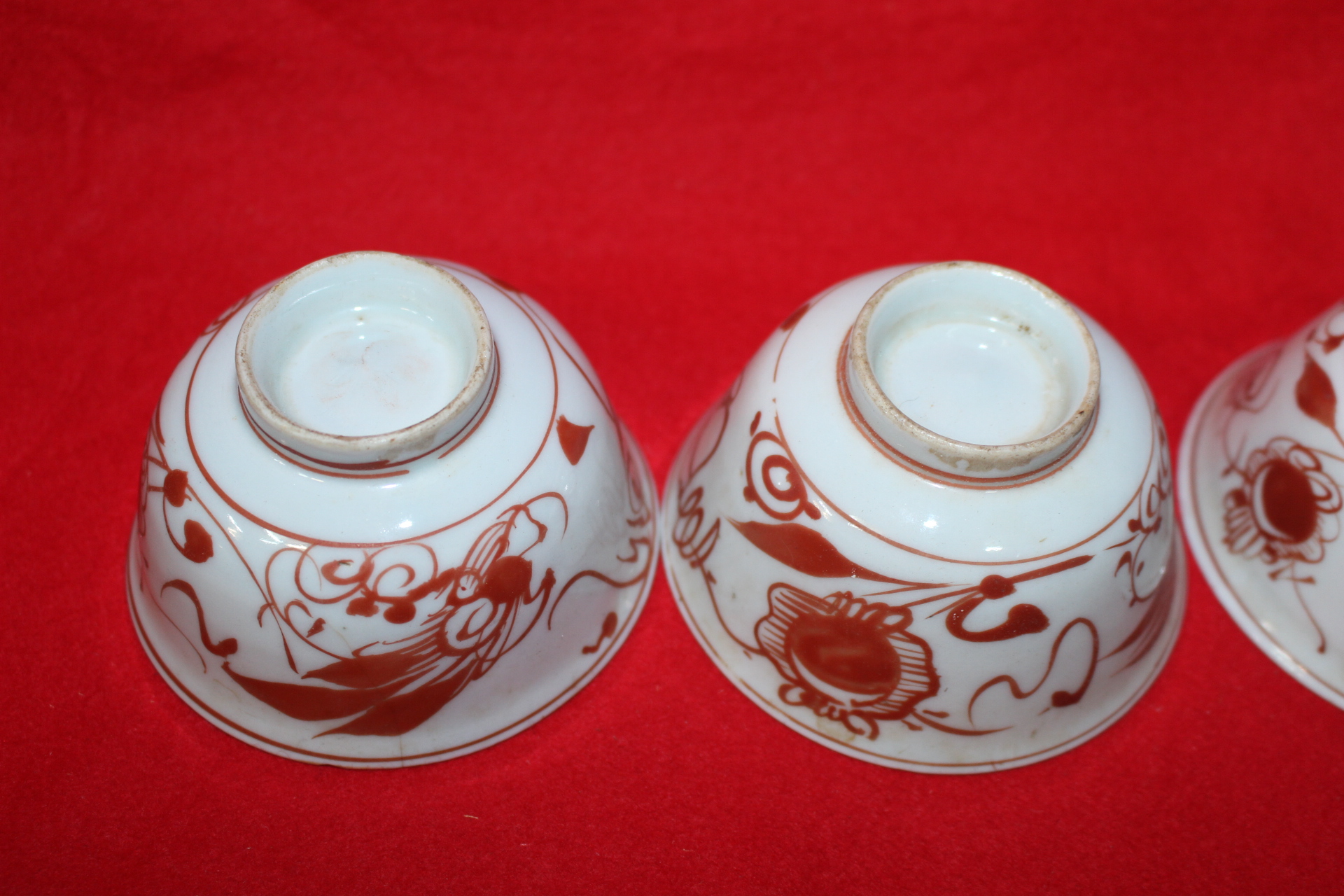 100년이상된 진사백자화문 잔 4점