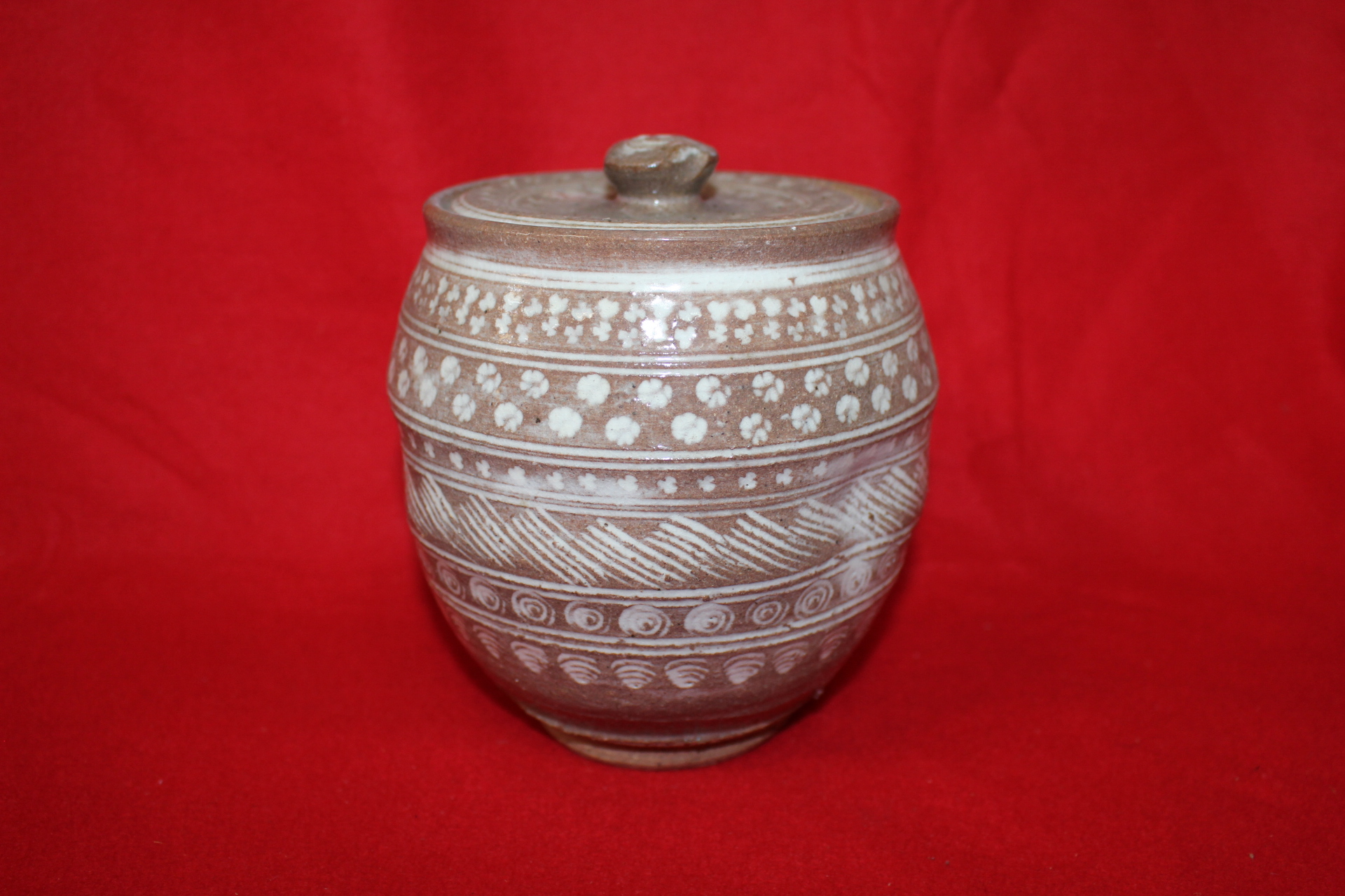 분청사기 국화인화문 수통