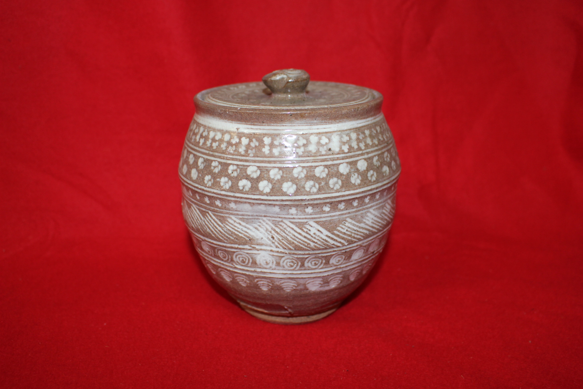 분청사기 국화인화문 수통