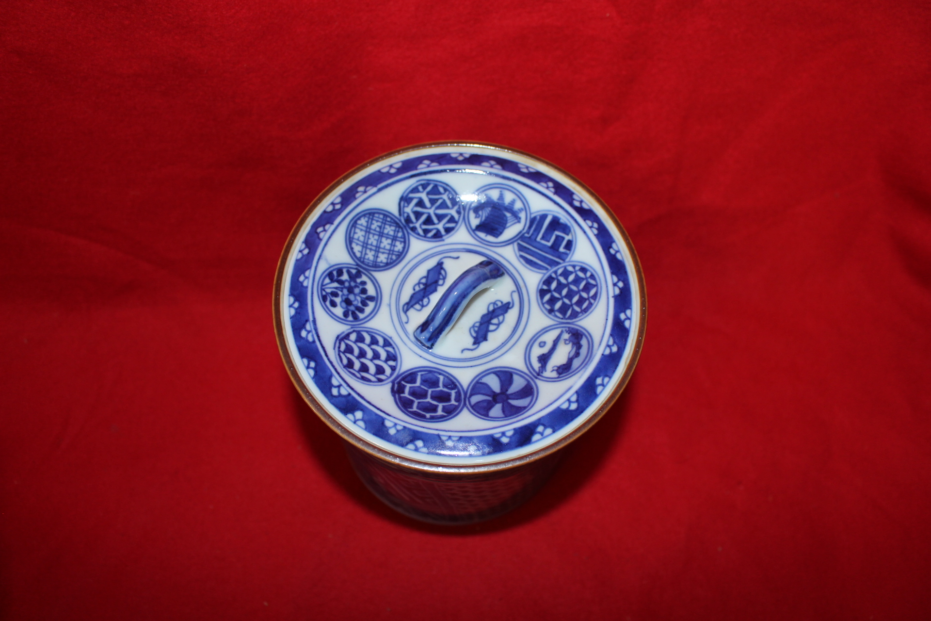 고이마리 청화백자 산수화문 수통