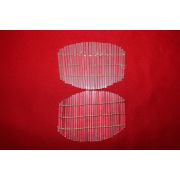 유리를 엮어만든 받침대 2점