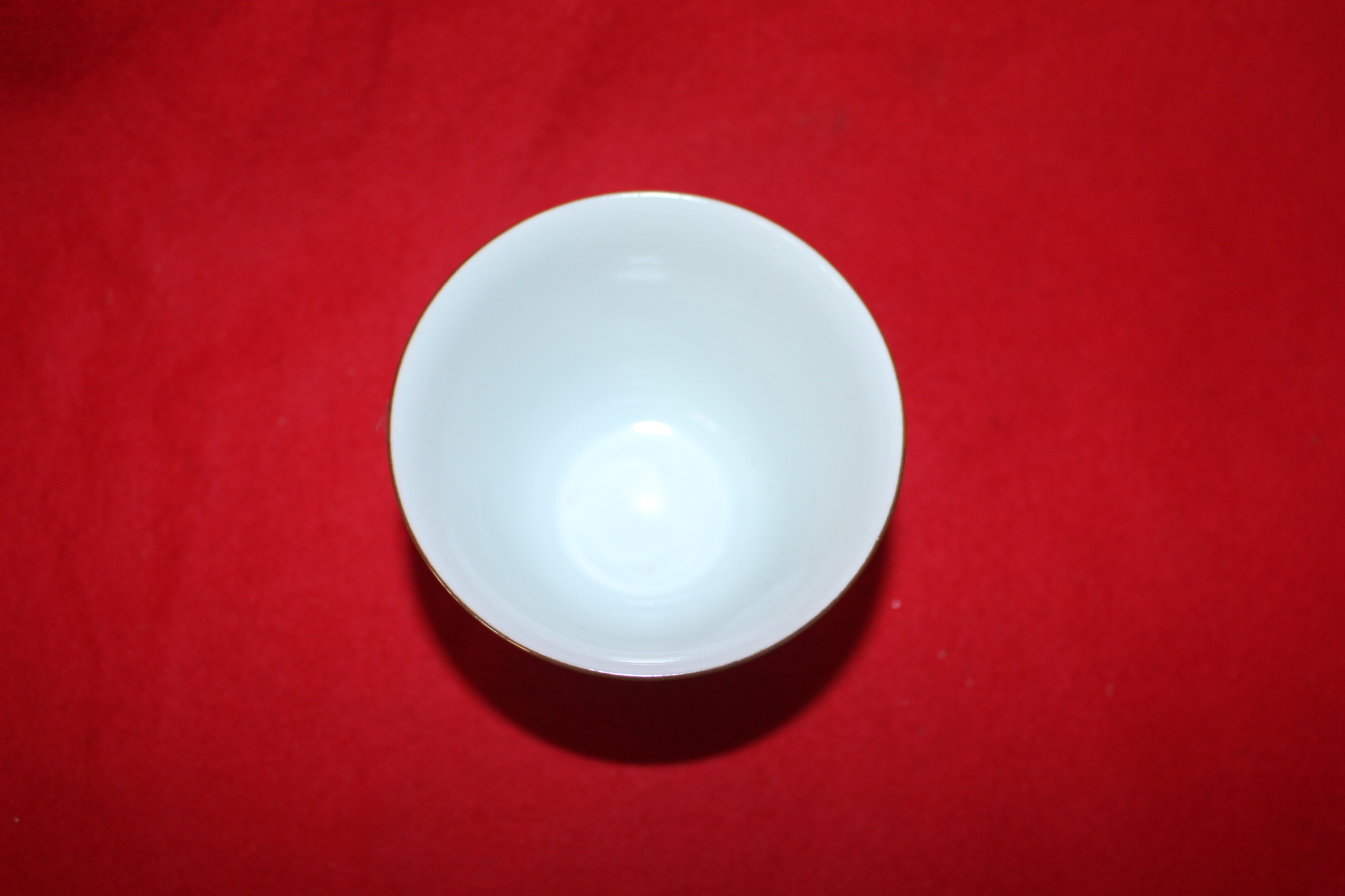 32-이마리 청화백자 추상물결문잔