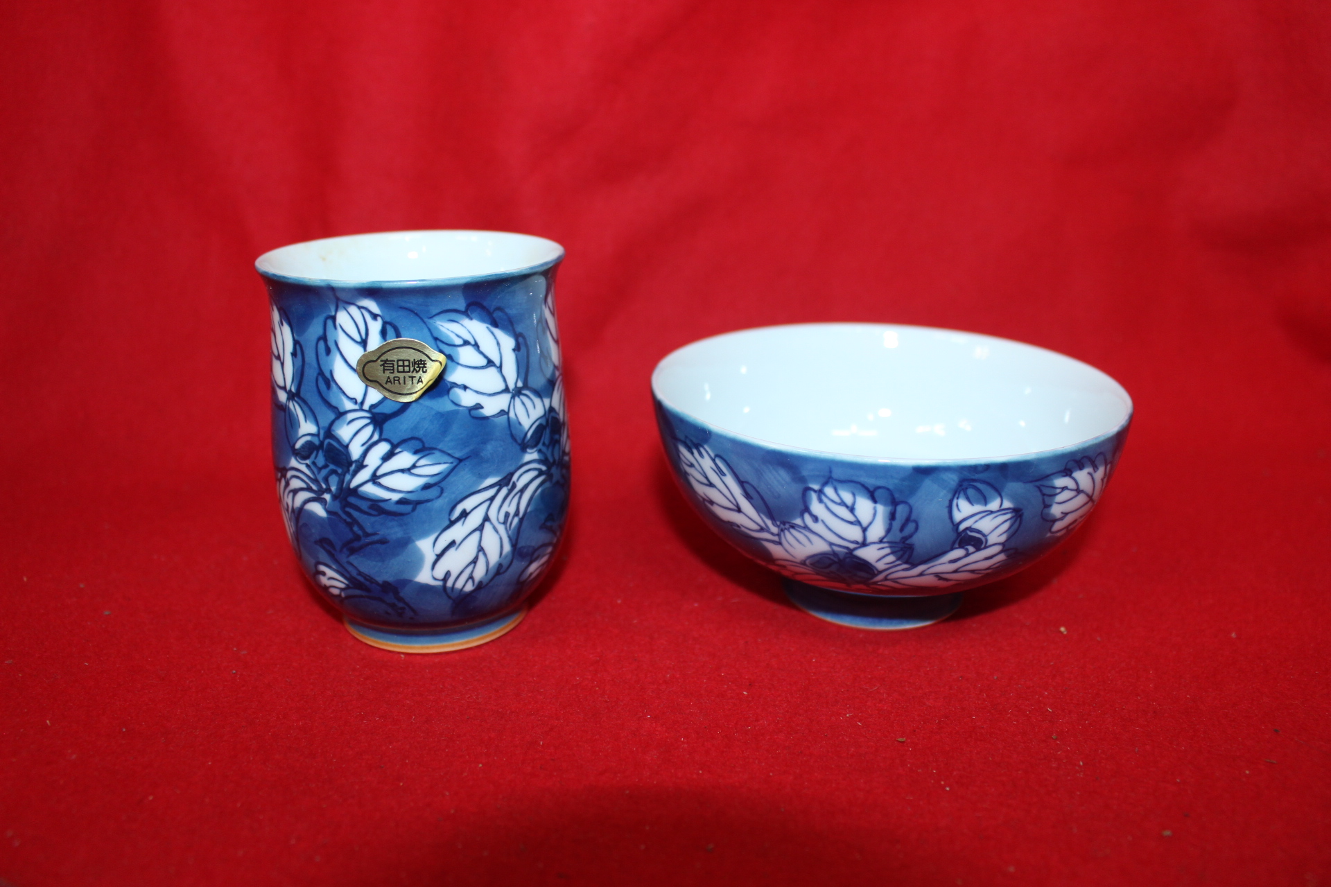 77-조선도공의 후예 아리따 청화백자화문 완 과 잔