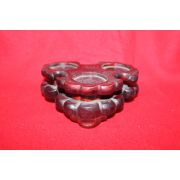 나무로된 삼족화형 받침