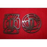 나무로된 칼손잡이 2점