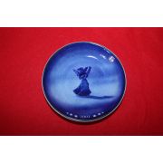 2001년 청화백자 천사 완