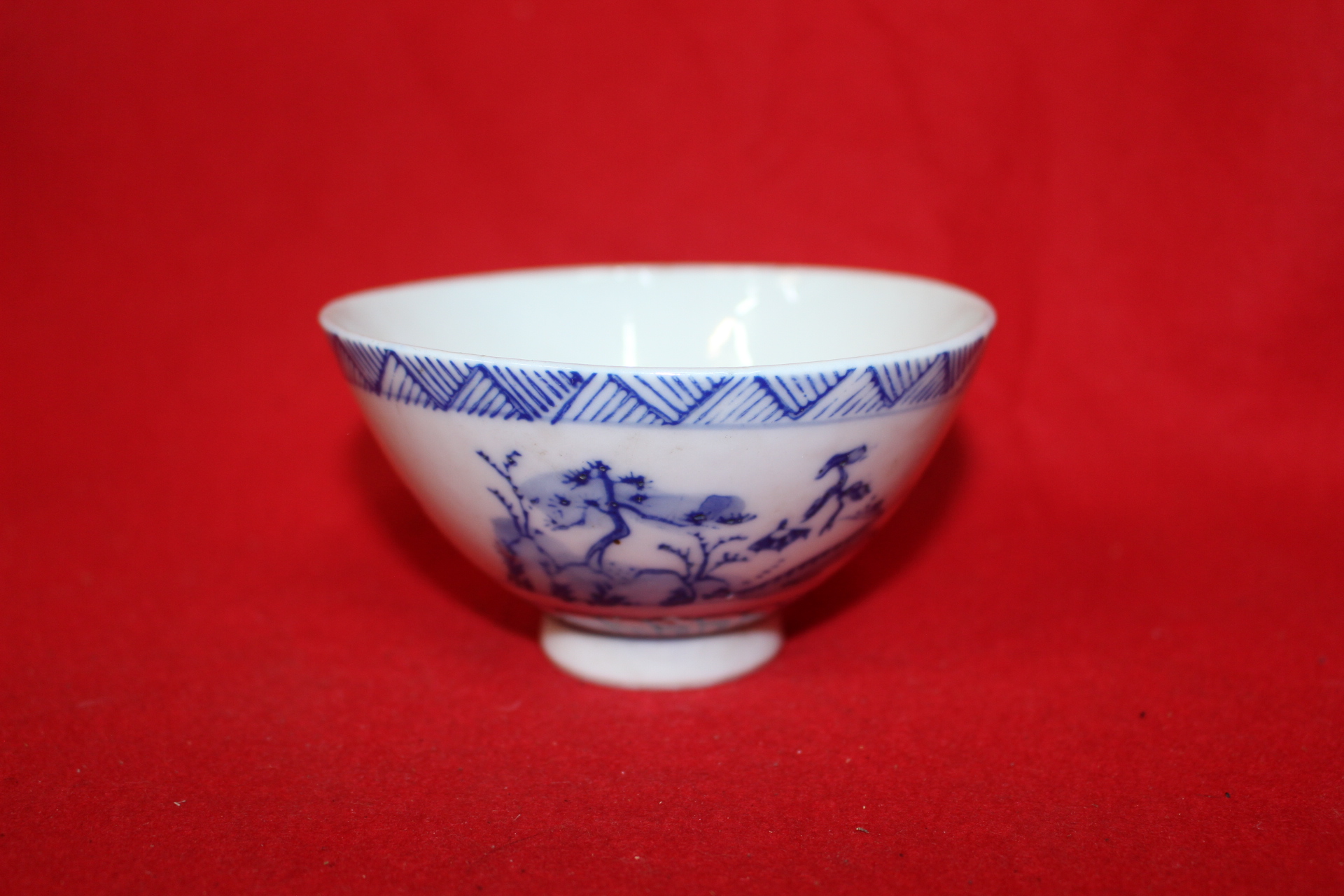 연대가좋은 청화백자산수문 자완