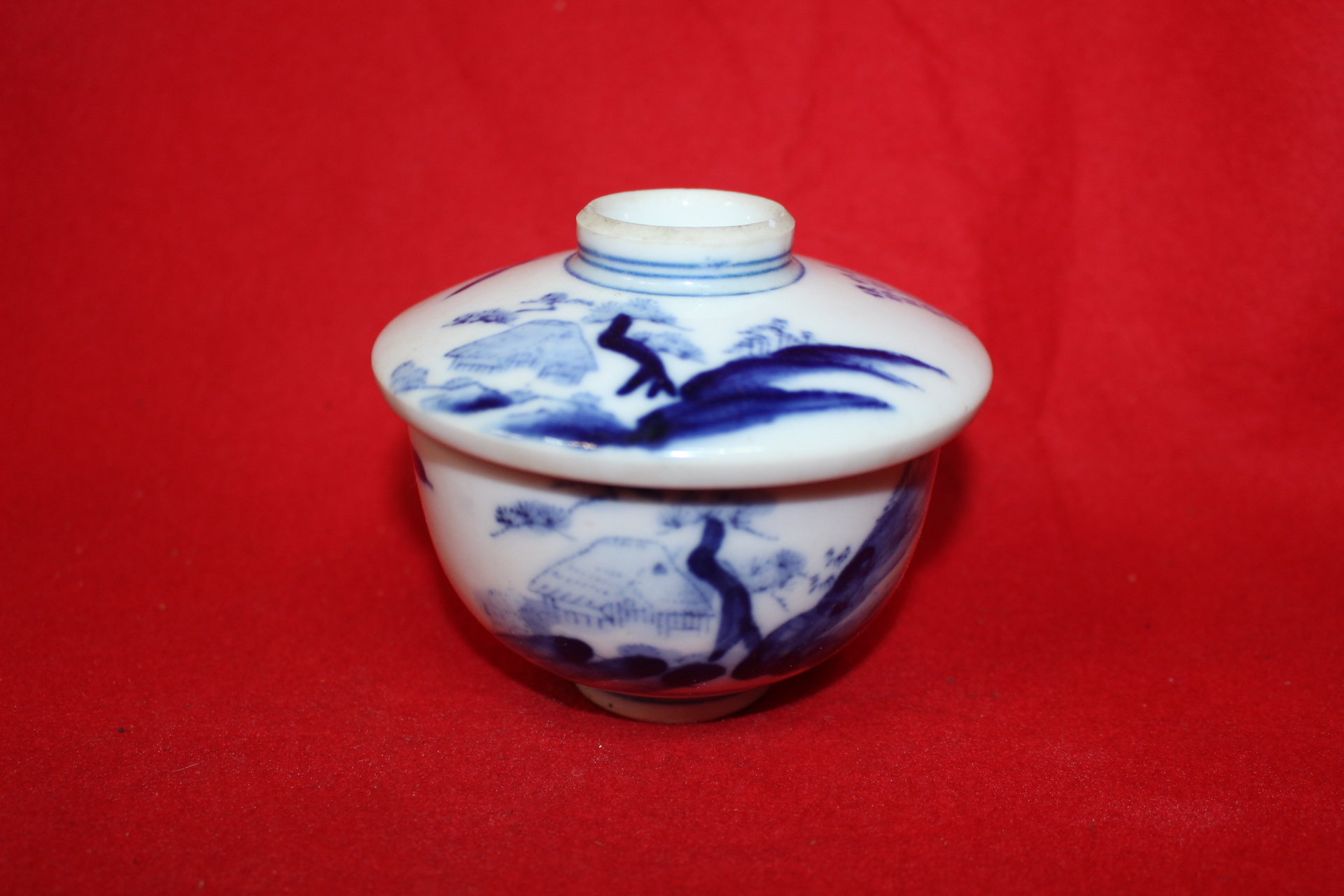 연대가좋은 청화백자산수문 개완