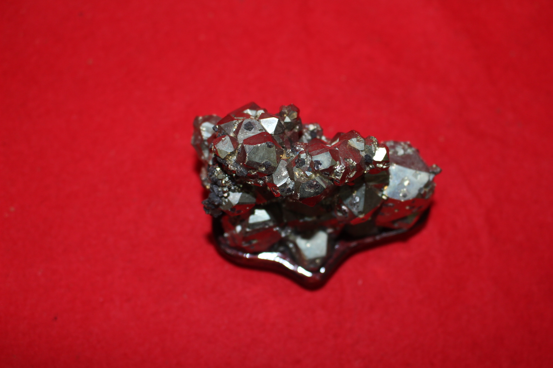 외국산 아주묵직한 보석 광석