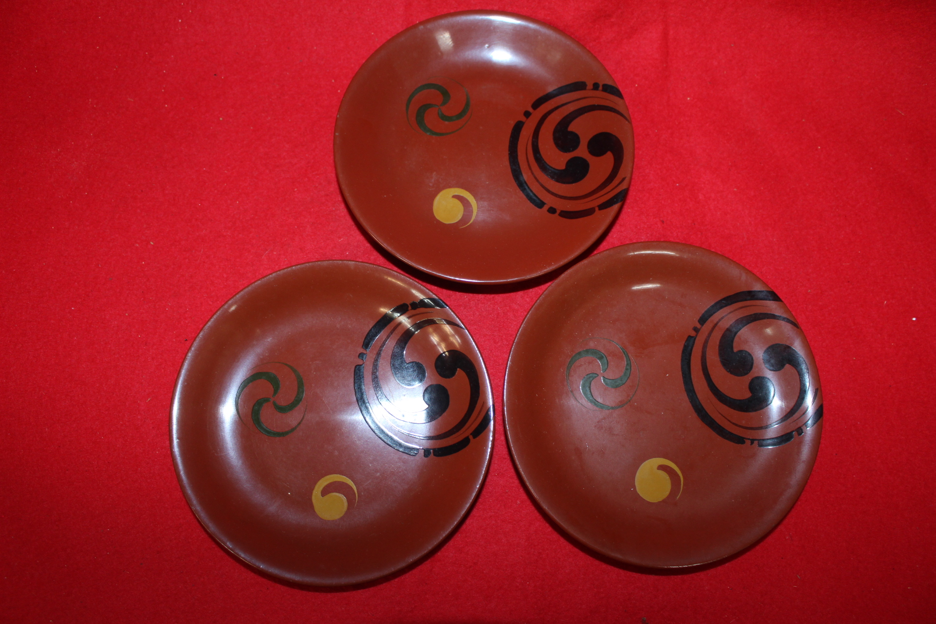 연대가좋은 나무에 추상돌개문 완 3점